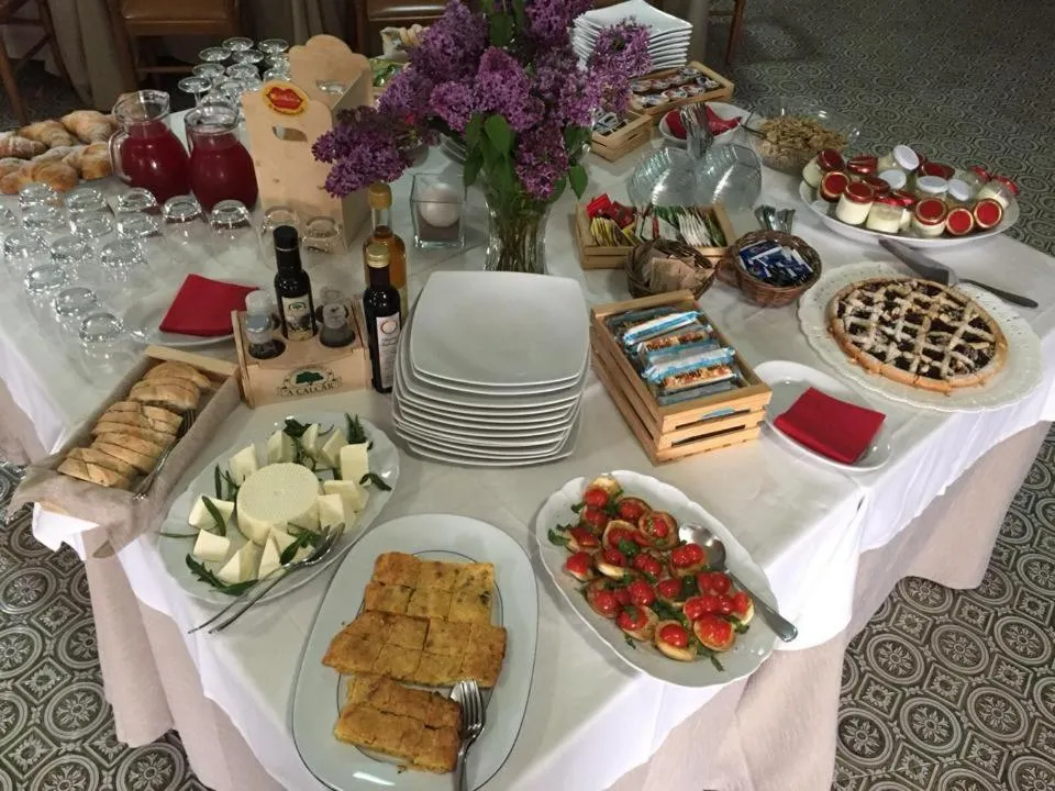 Restaurant/places to eat in Hotel La Silvana