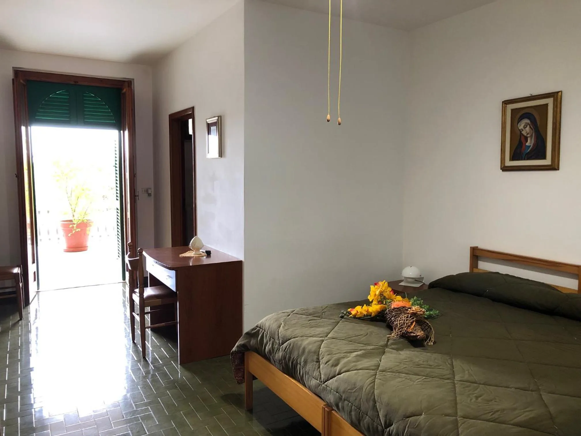 Property building, Bed in Hotel La Silvana