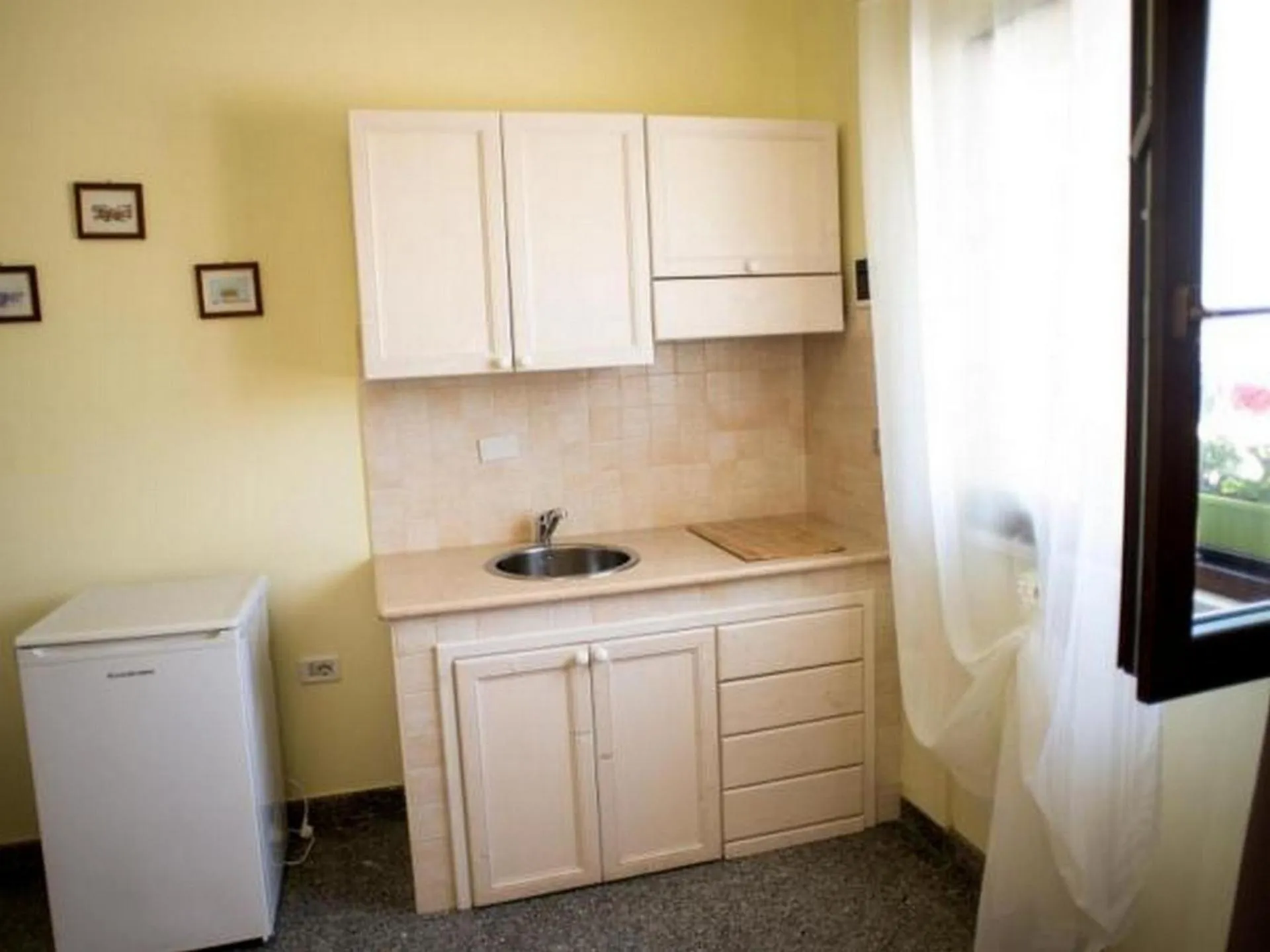 Dining area in Masseria Lama D'impisa