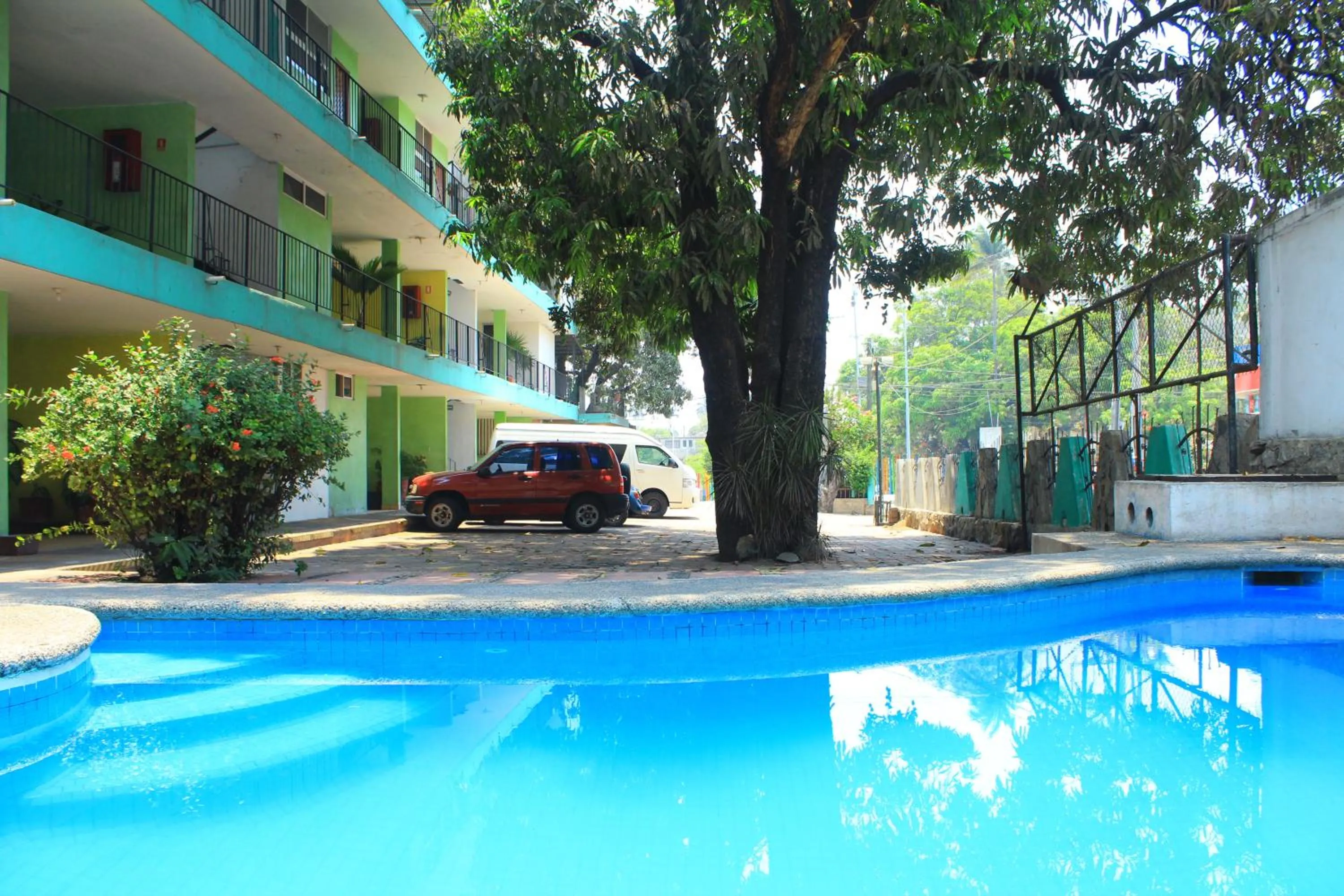 Pool view in Hotel Avenida