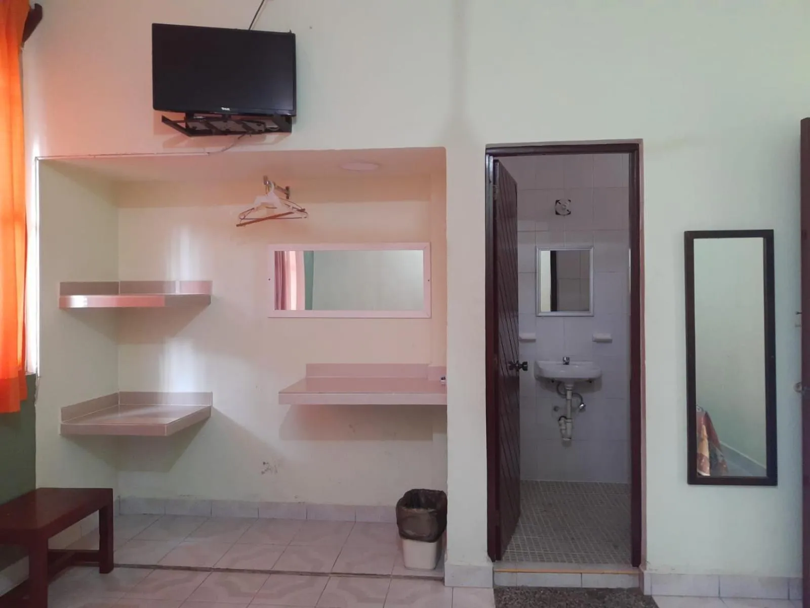 Bathroom in Hotel Avenida