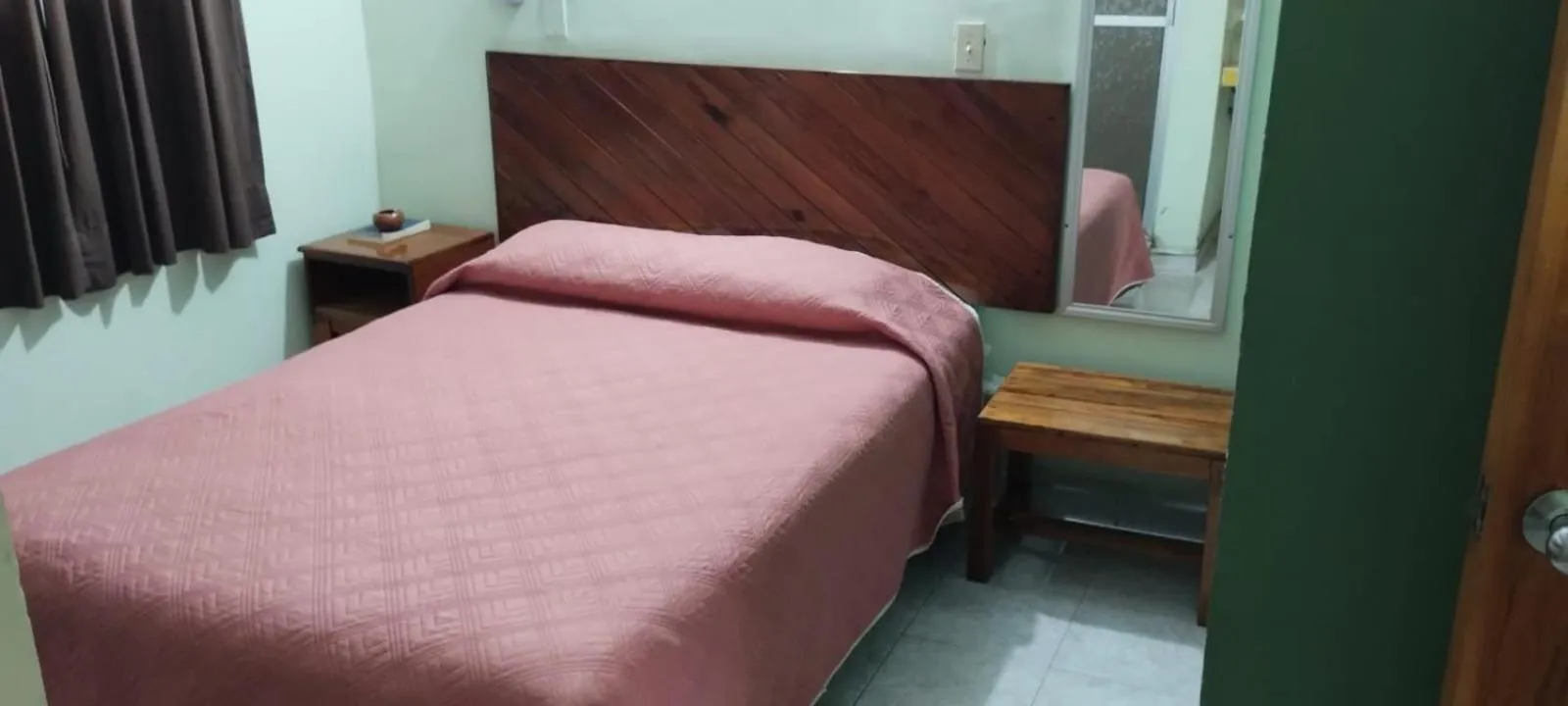 Bed in Hotel Avenida