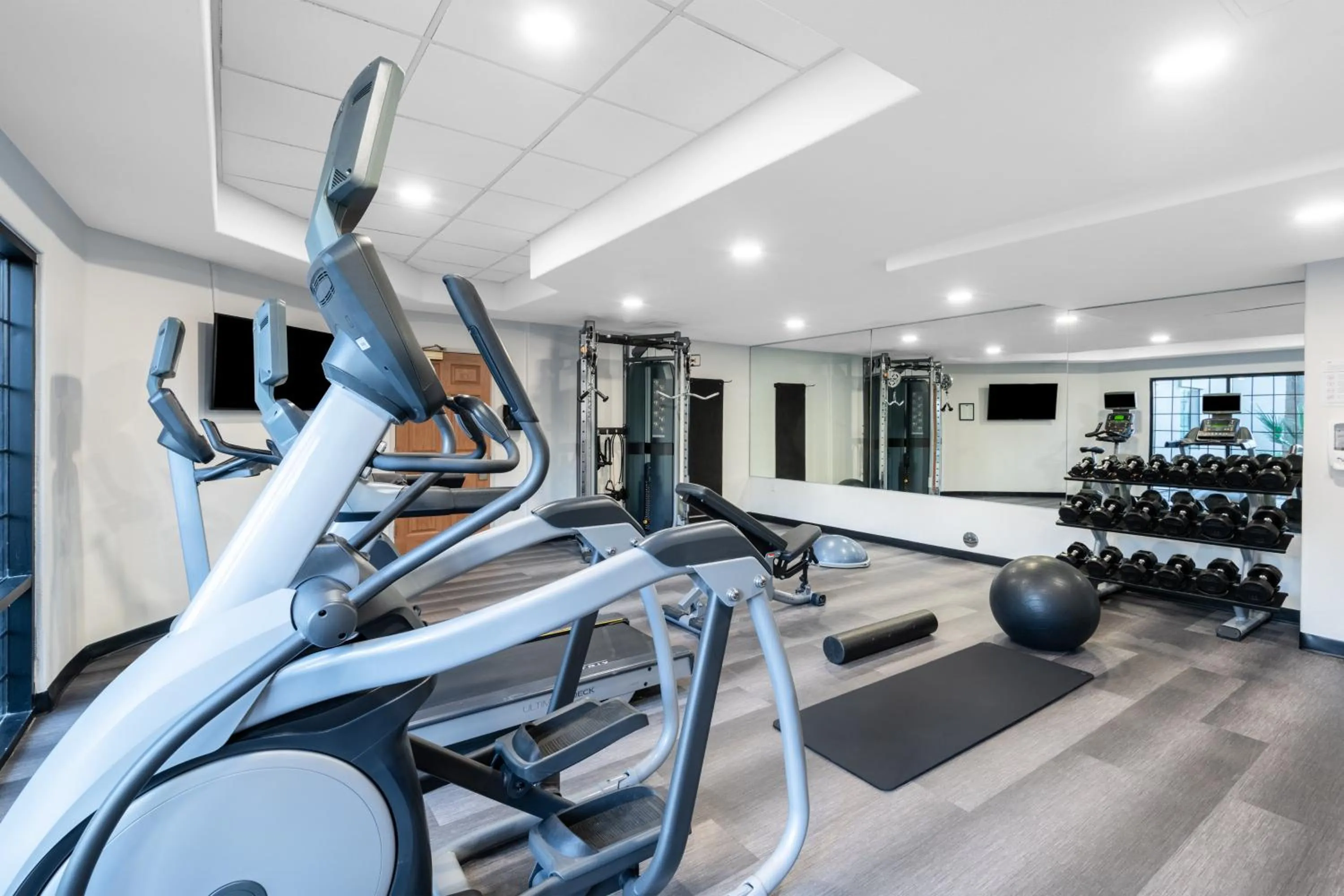 Fitness centre/facilities in Staybridge Suites Phoenix Glendale Sports Dist by IHG