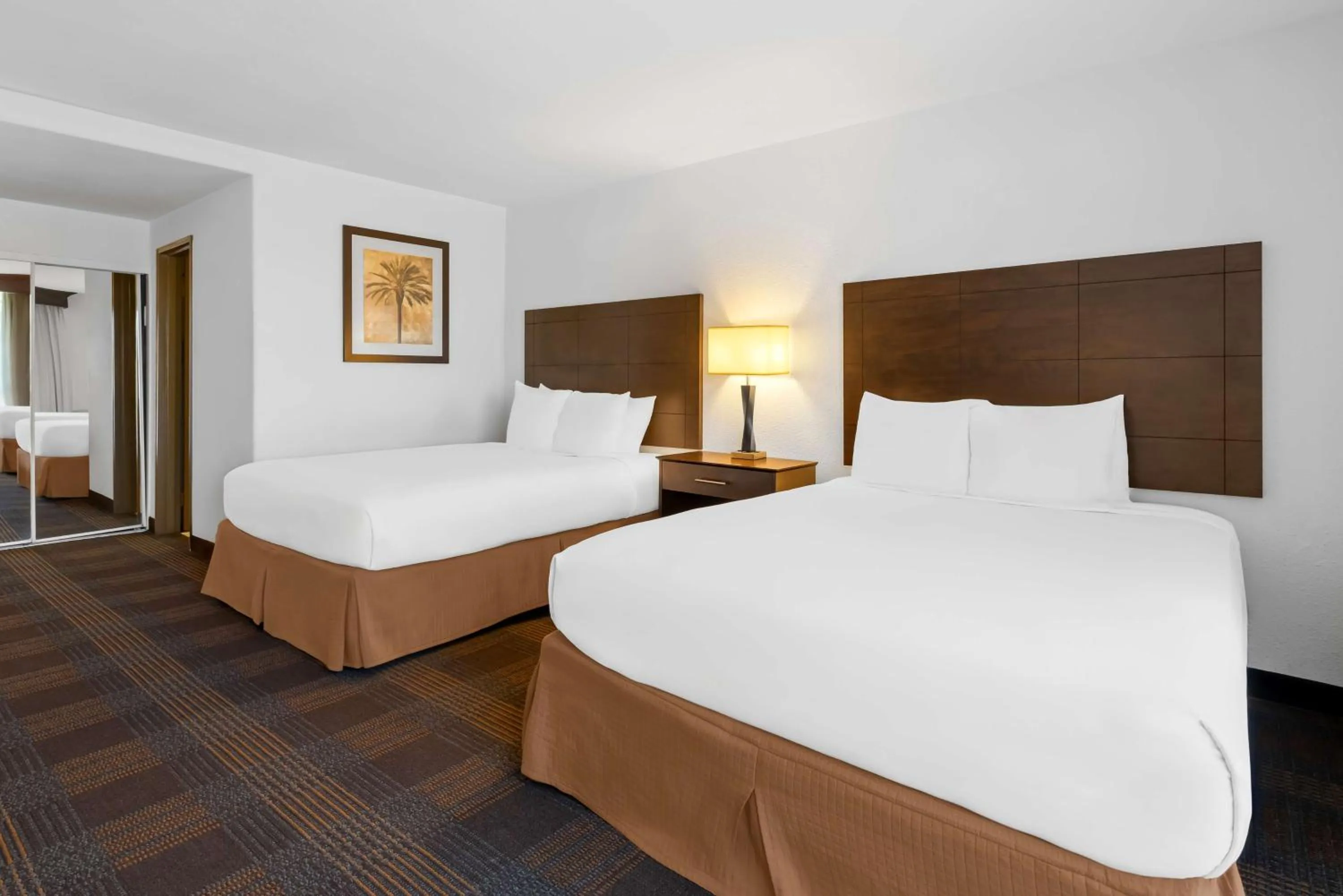 Bedroom, Bed in Best Western Date Tree Hotel