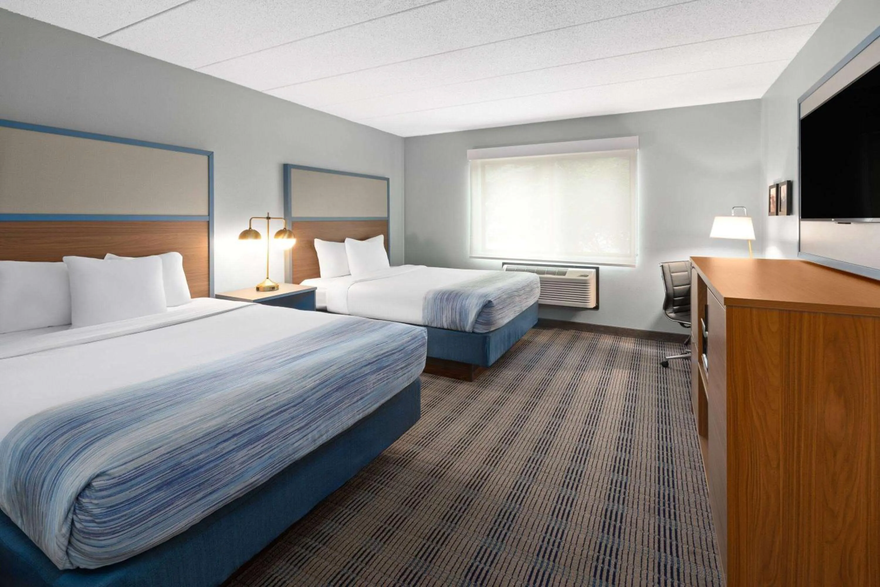 Photo of the whole room, Bed in AmericInn by Wyndham North Branch