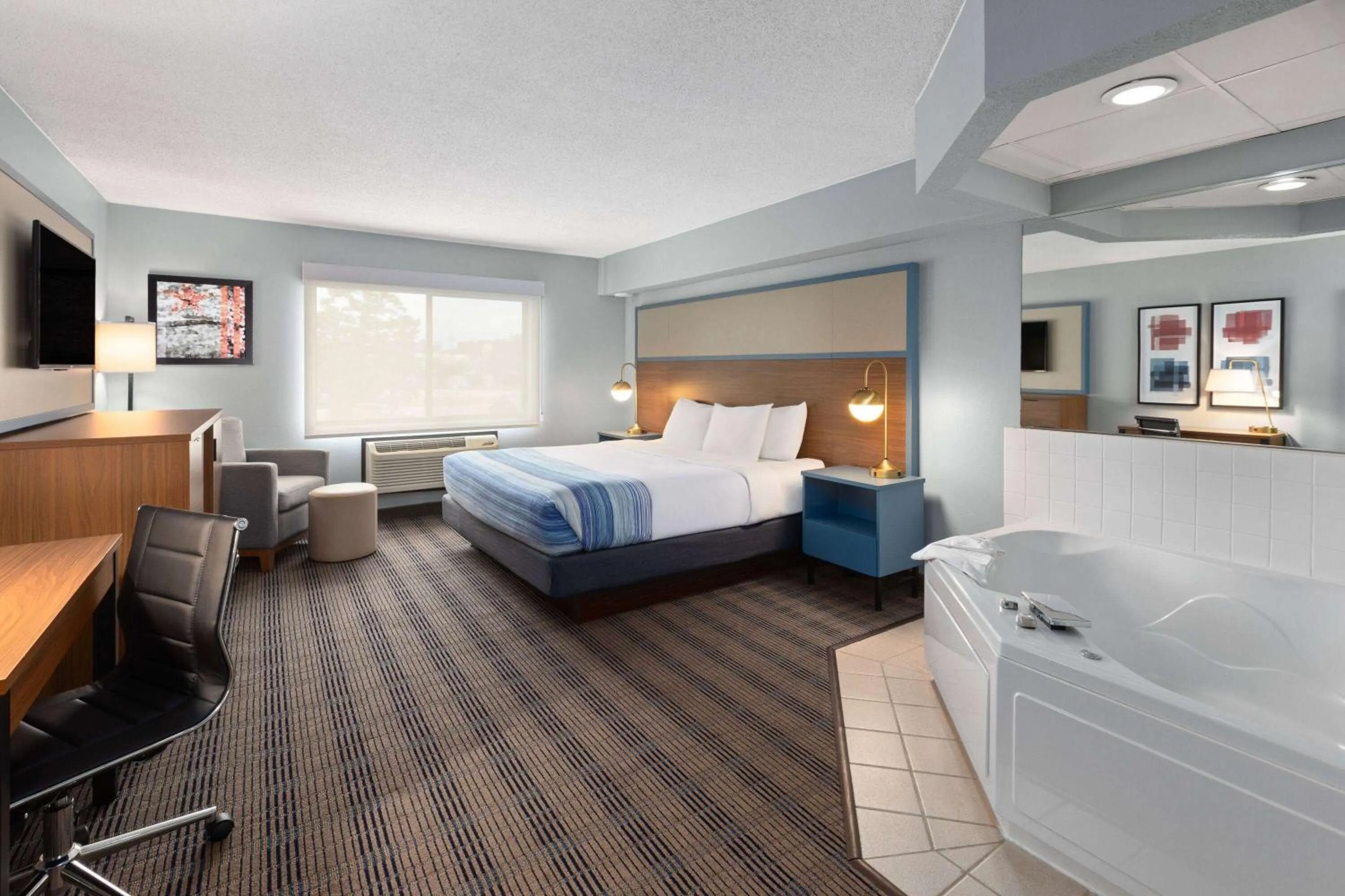 Photo of the whole room, Bed in AmericInn by Wyndham North Branch