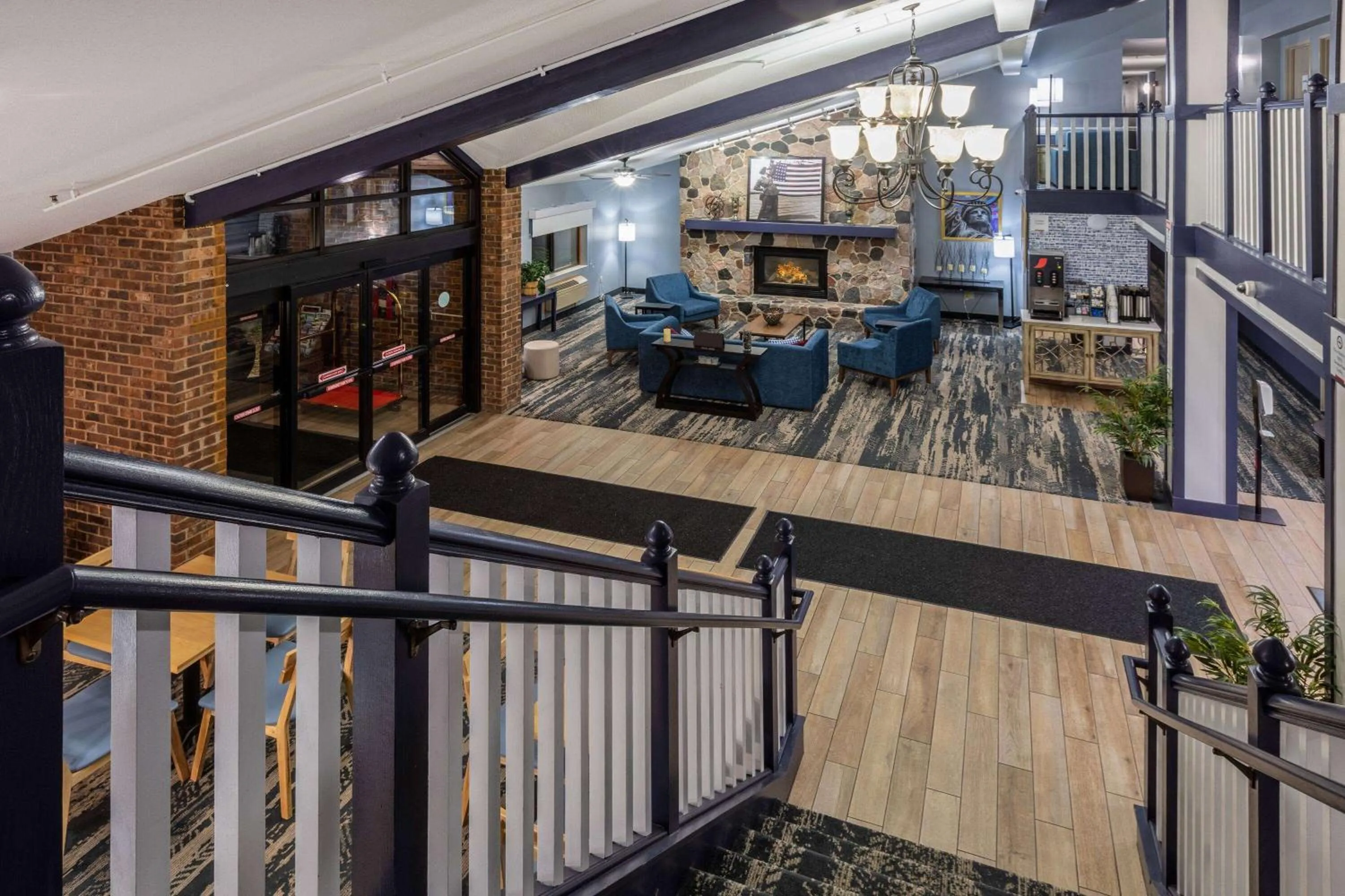 Lobby or reception in AmericInn by Wyndham North Branch