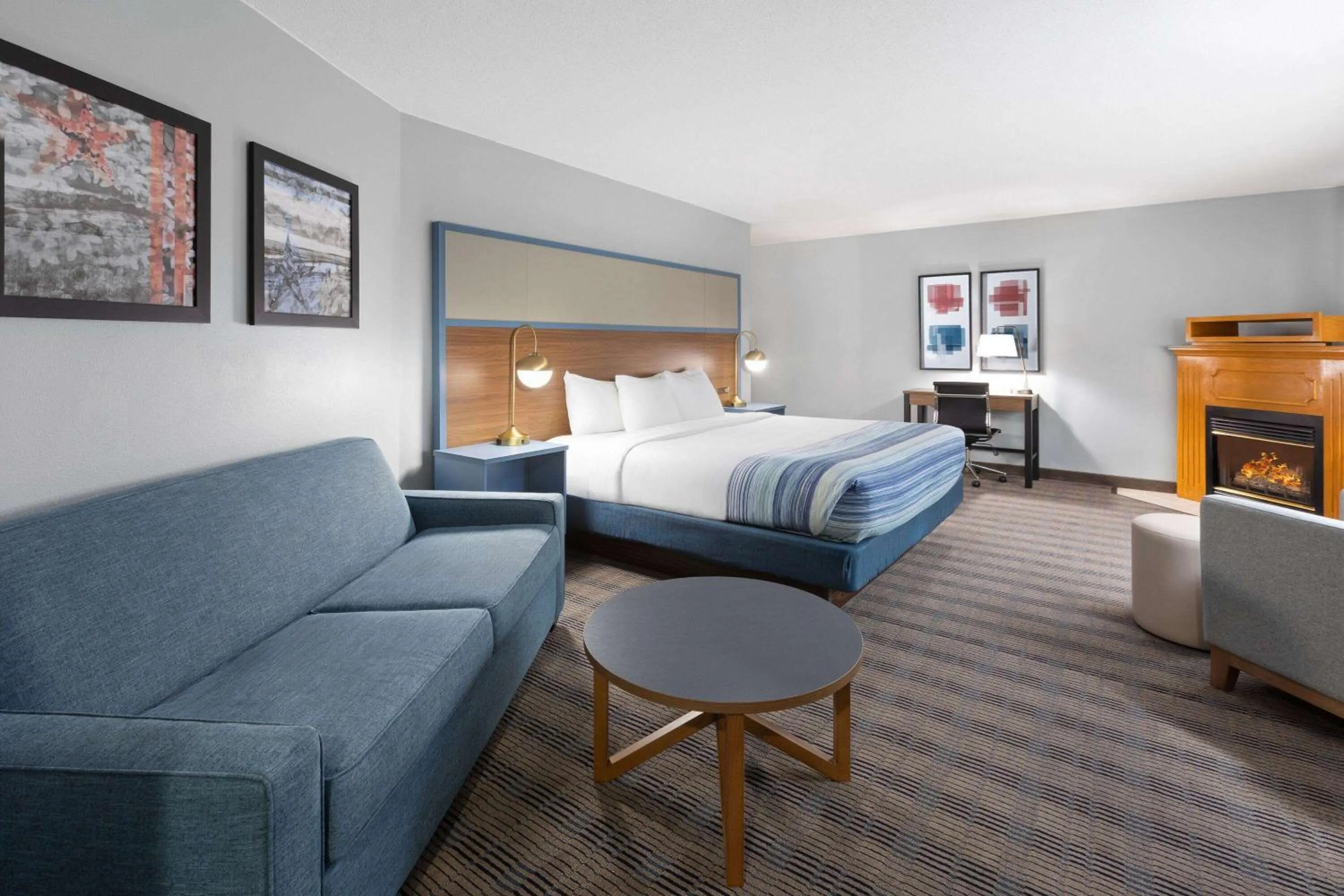 Photo of the whole room, Bed in AmericInn by Wyndham North Branch