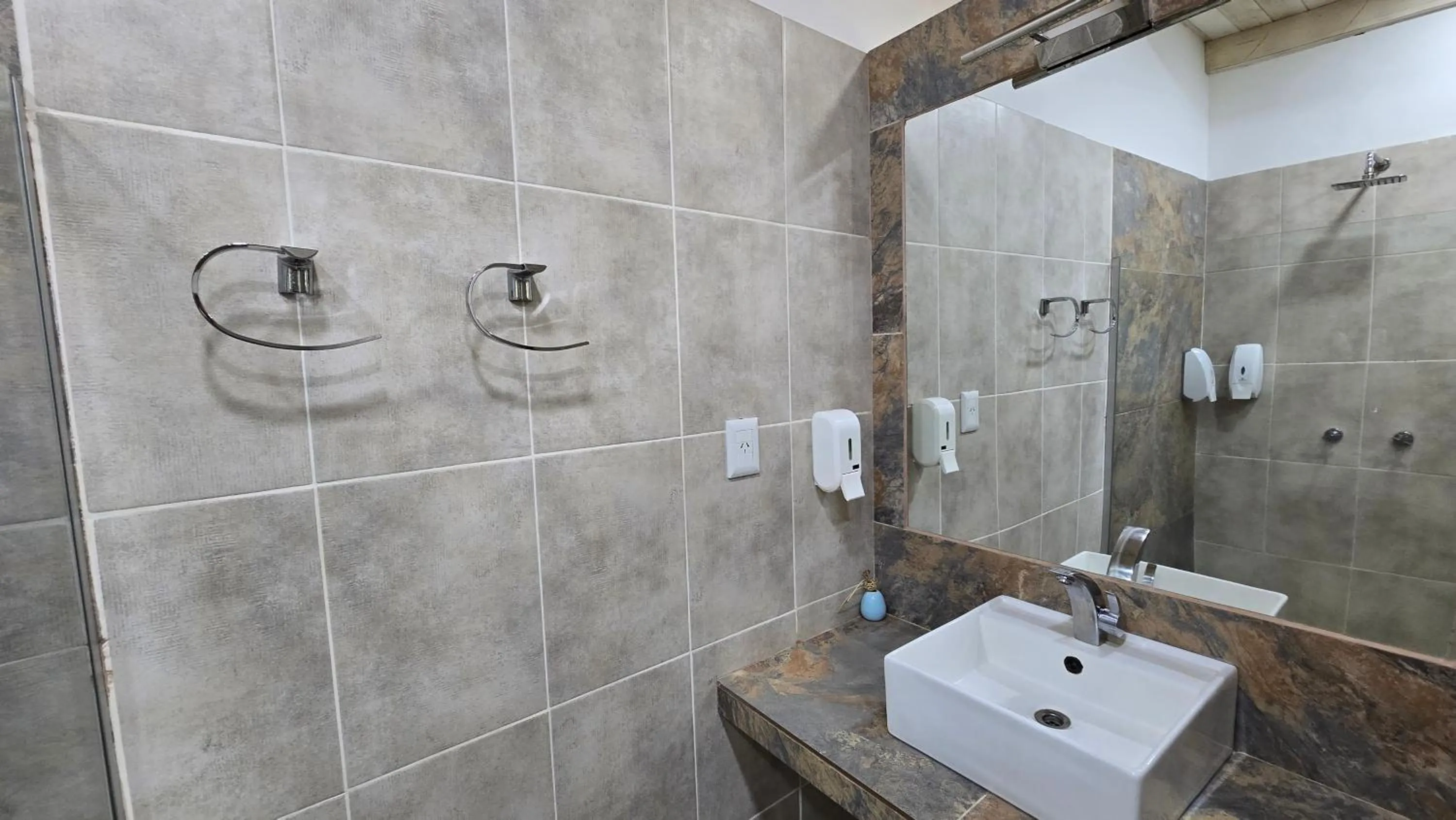 Bathroom in Posada 21 Oranges