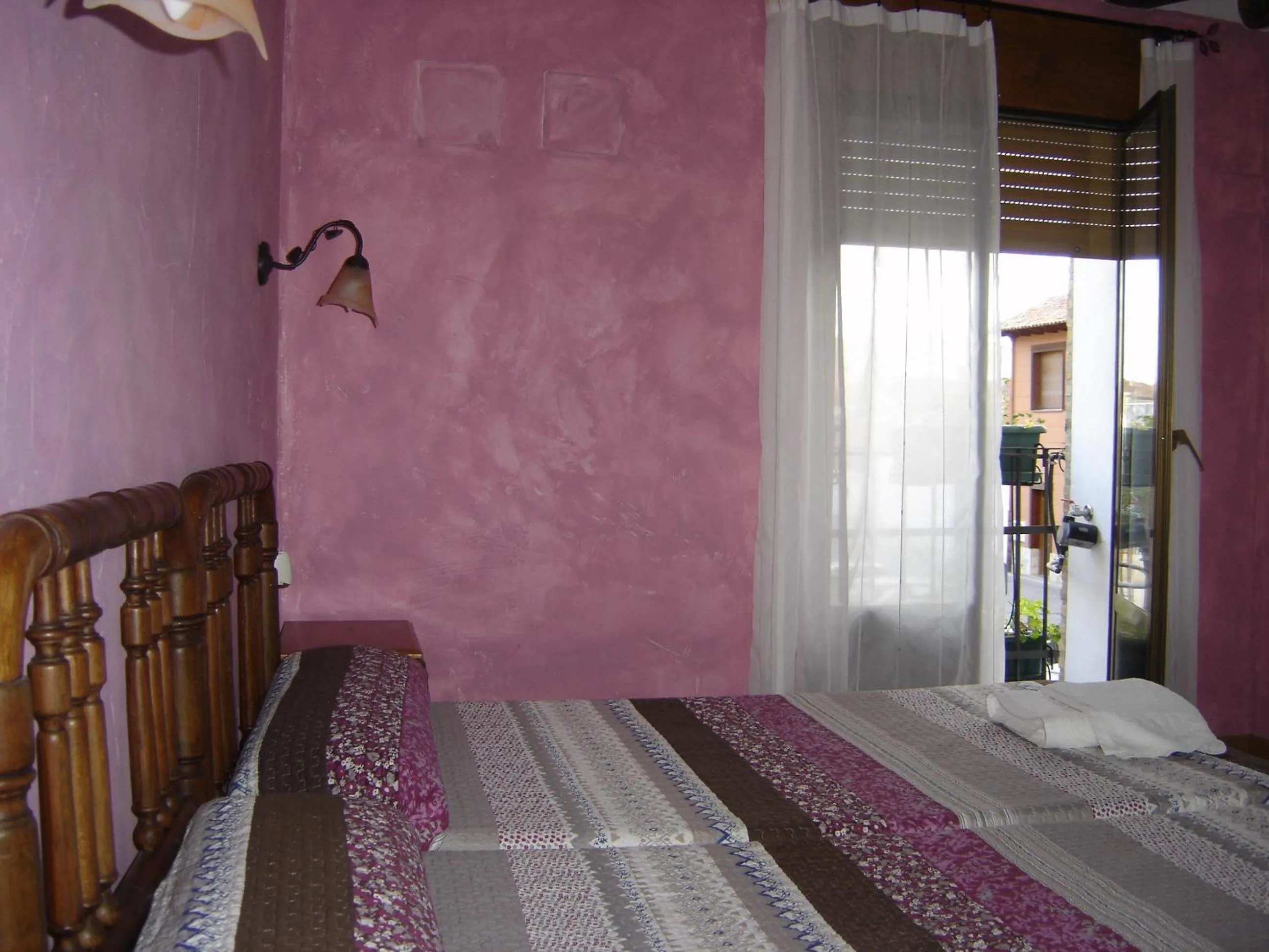 Bed in Agroturismo "La Bardena Blanca II"
