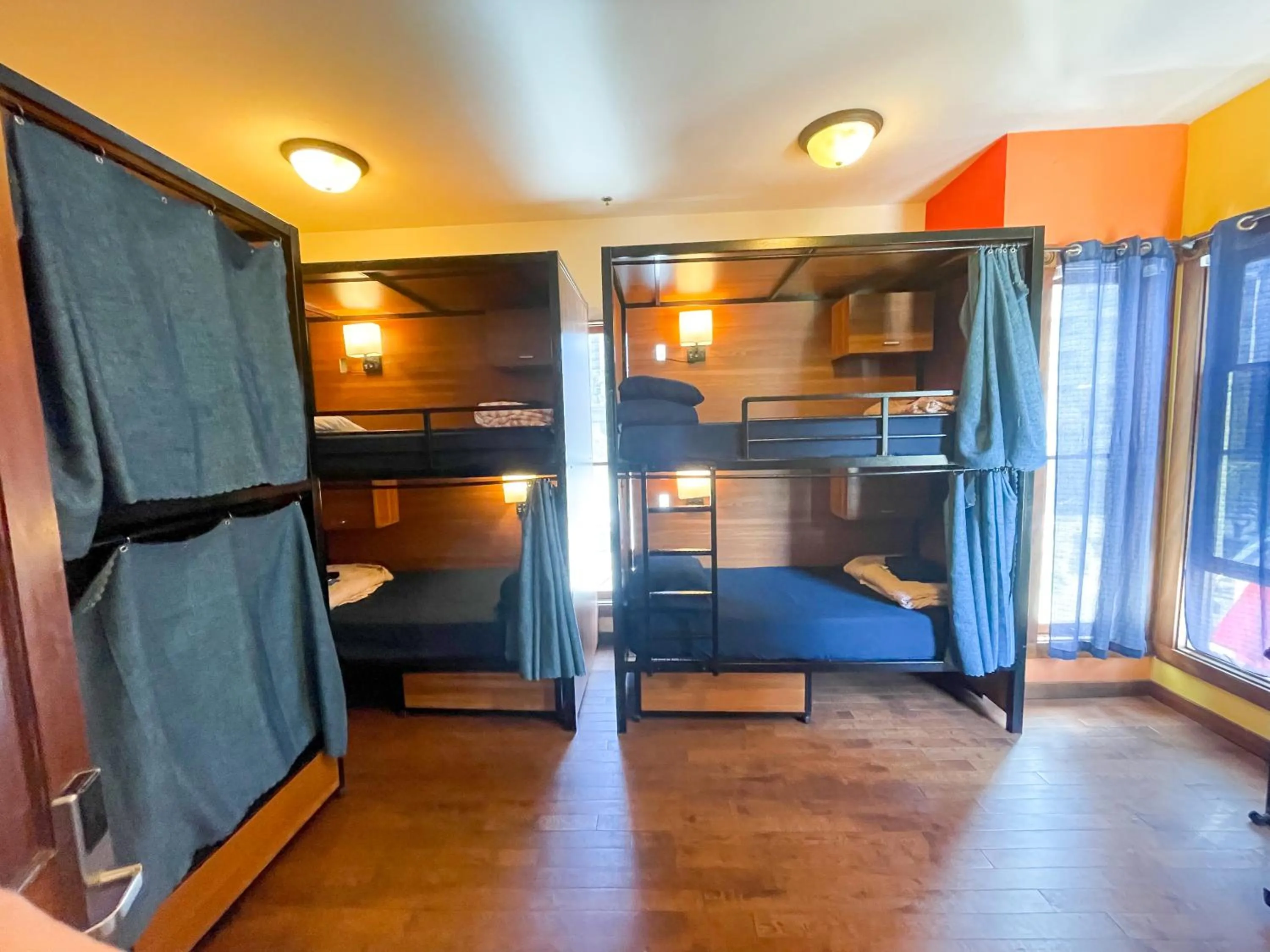 Bedroom, Bed in ITH San Diego Adventure Hostel