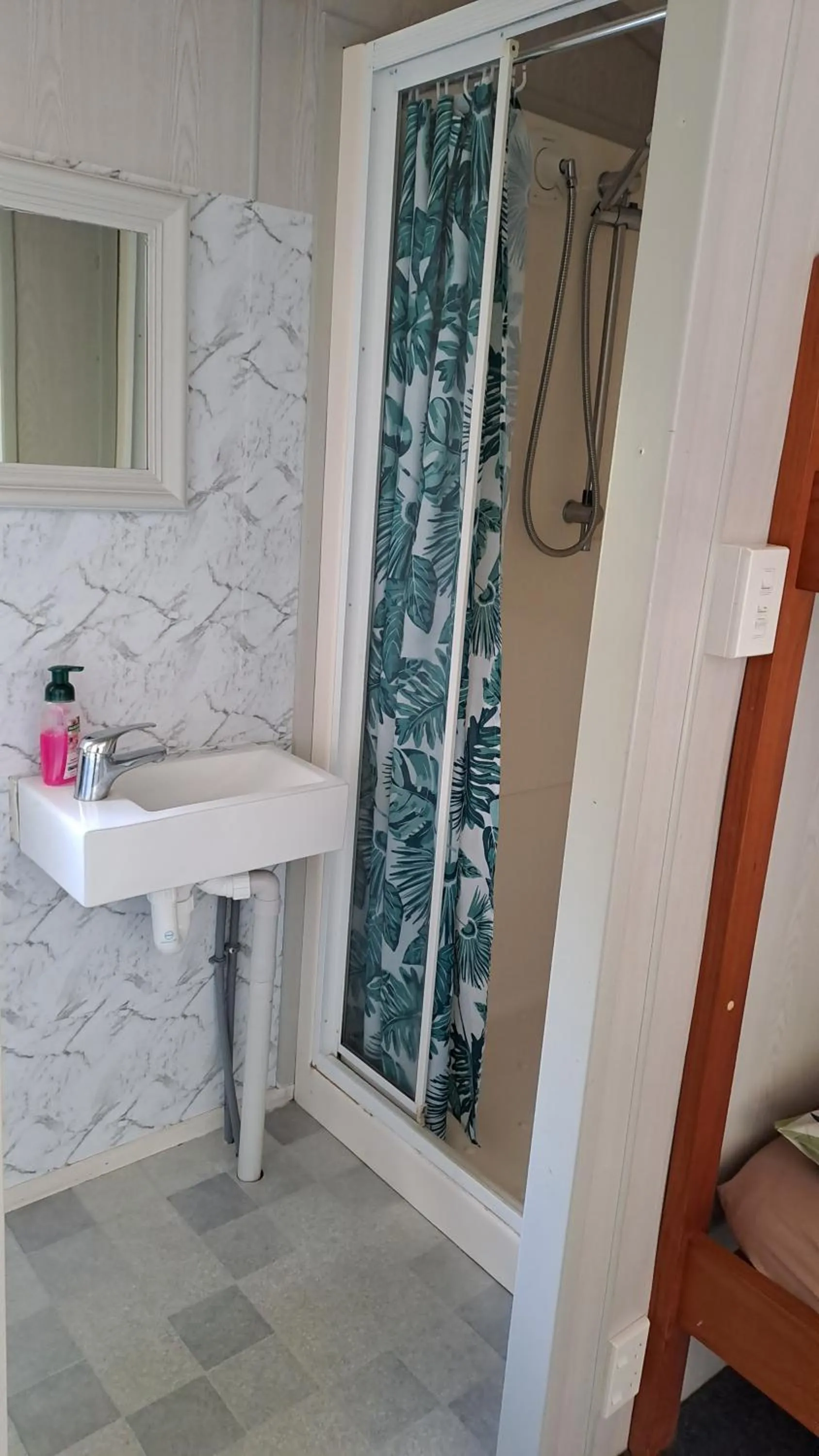 Shower in Whatuwhiwhi TOP 10 Holiday Park