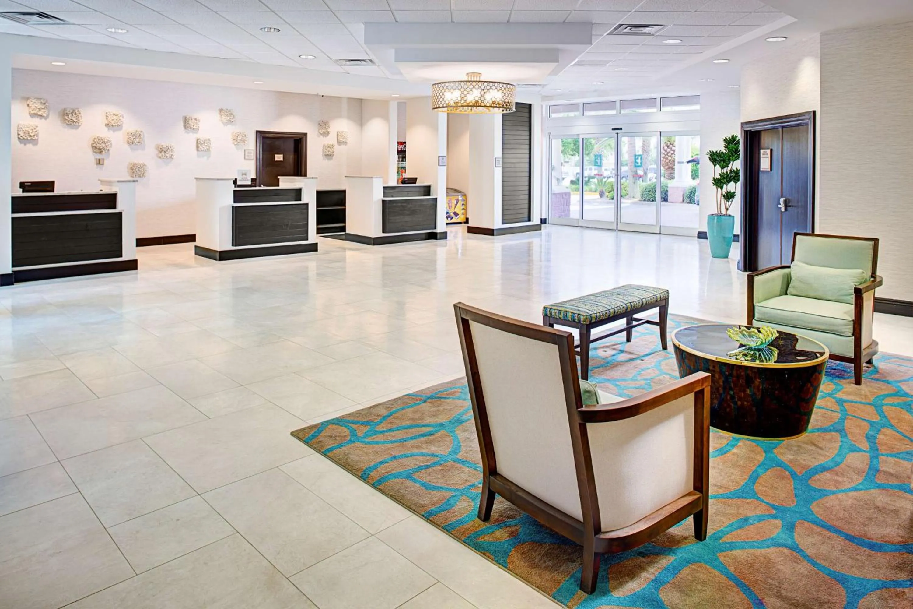 Lobby or reception in Embassy Suites by Hilton Destin Miramar Beach