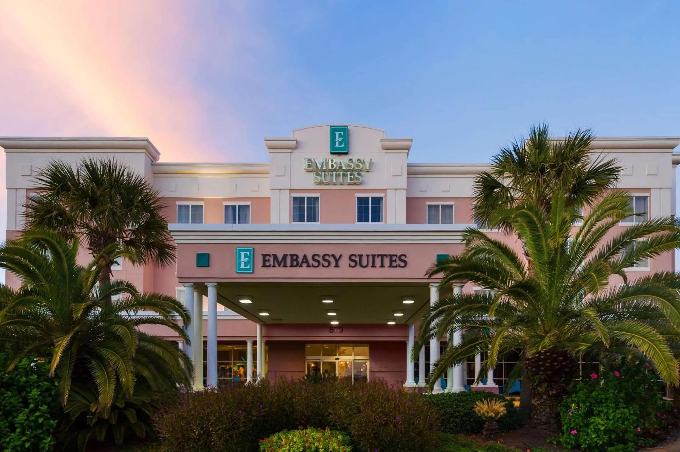 Property building in Embassy Suites by Hilton Destin Miramar Beach