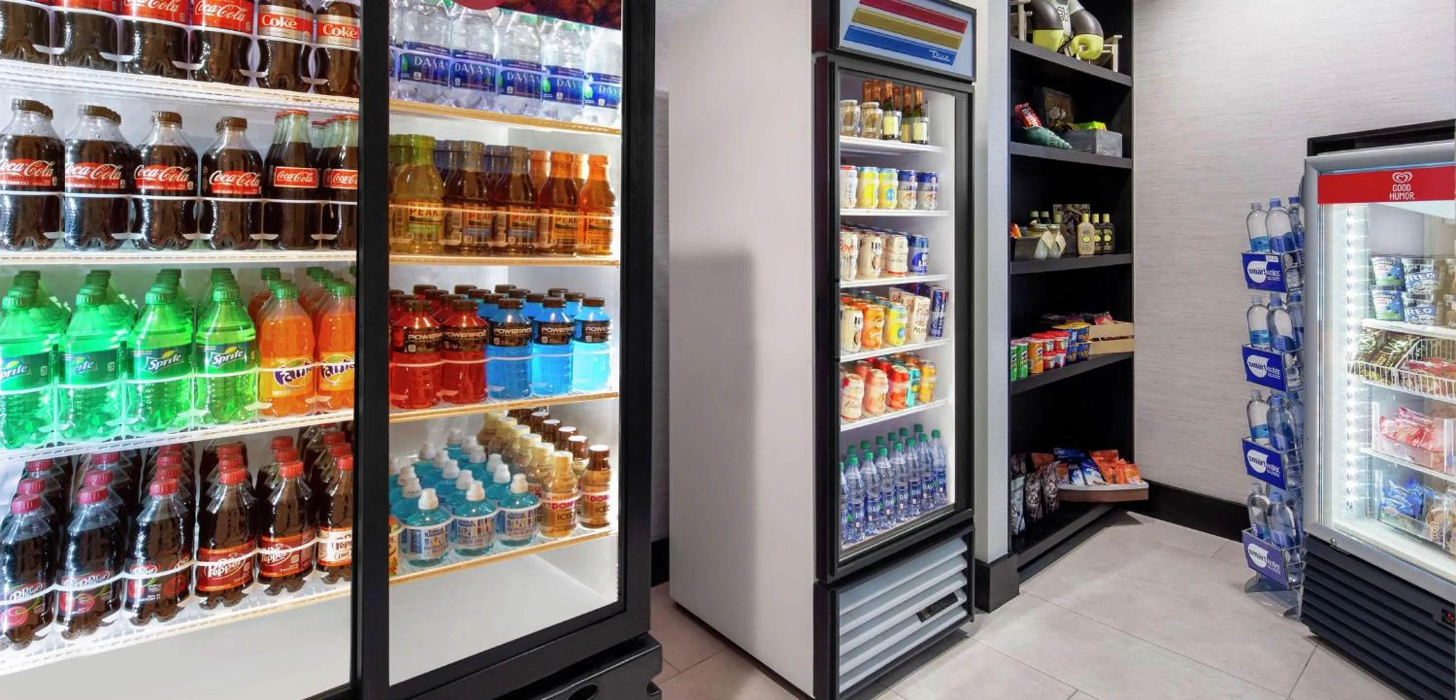 Restaurant/places to eat in Embassy Suites by Hilton Destin Miramar Beach