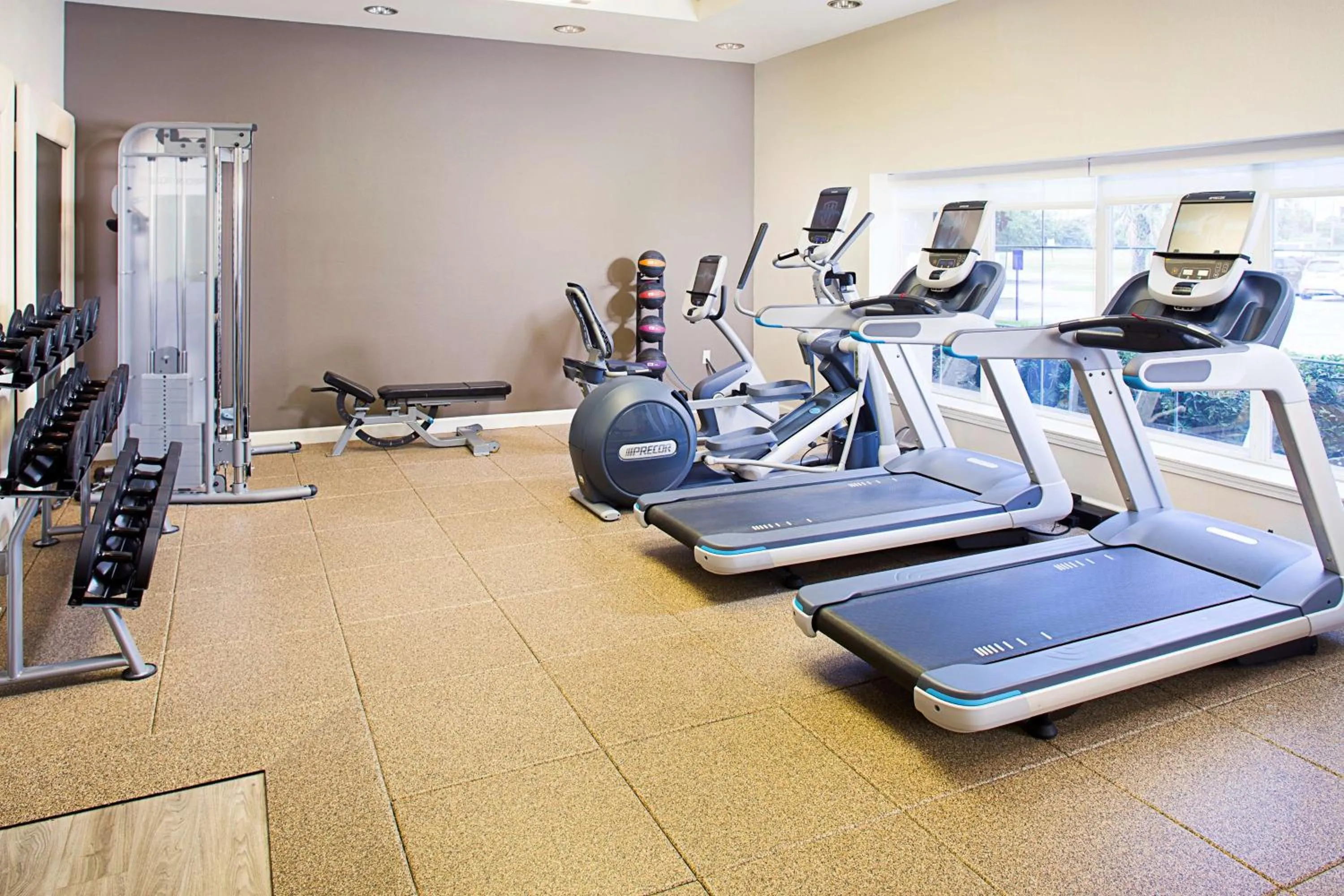 Fitness centre/facilities in Embassy Suites by Hilton Destin Miramar Beach