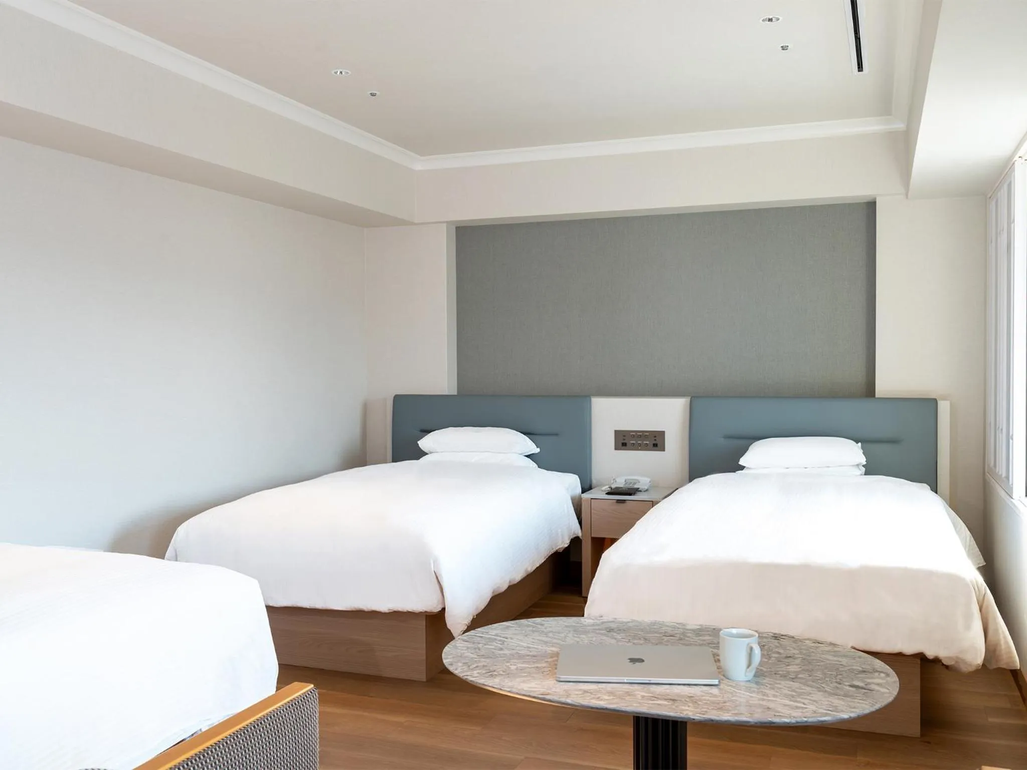 Photo of the whole room, Bed in Hotel Crown Palais Kobe