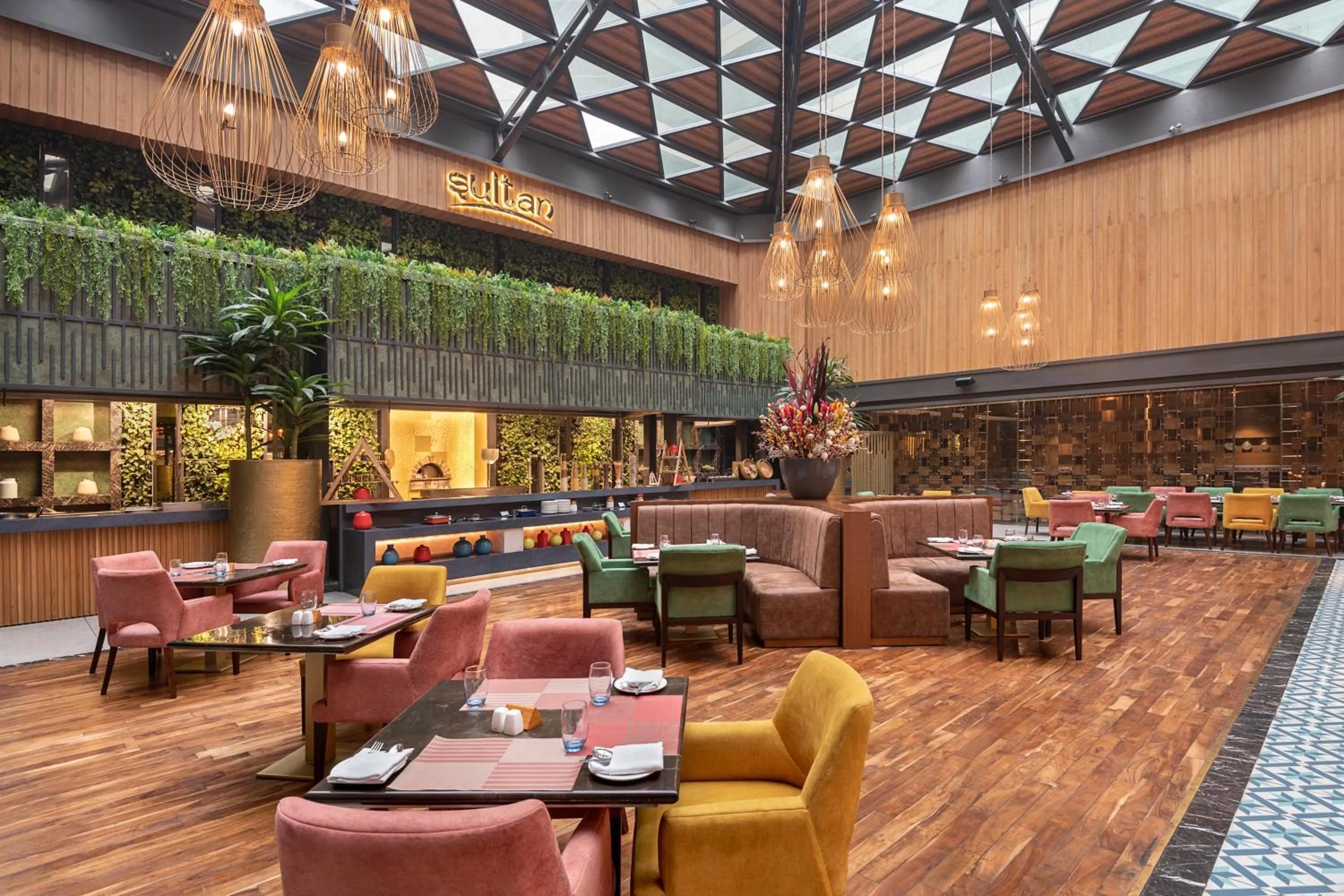 Restaurant/places to eat in Radisson Blu Kaushambi Delhi NCR