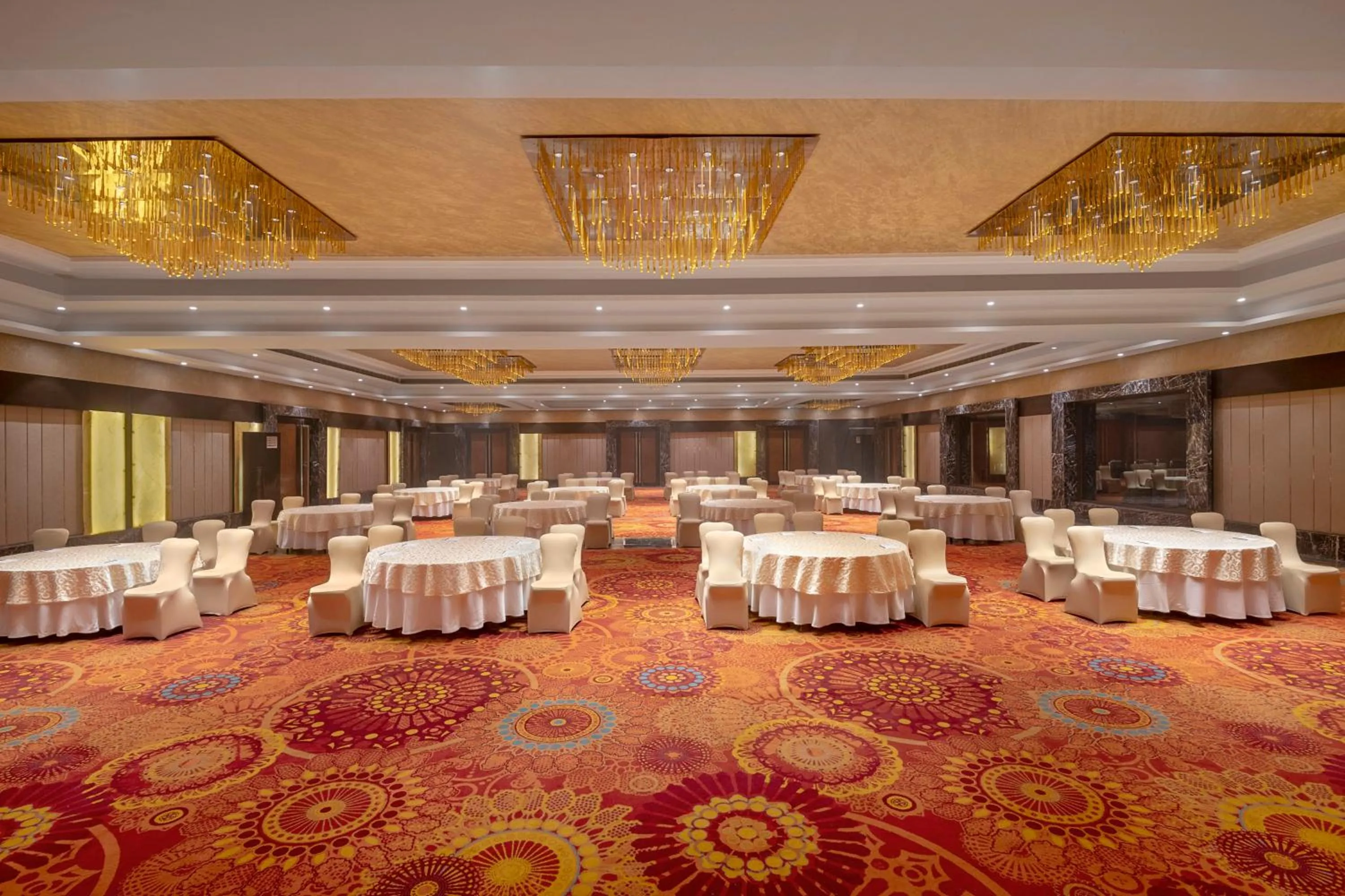 Business facilities in Radisson Blu Kaushambi Delhi NCR