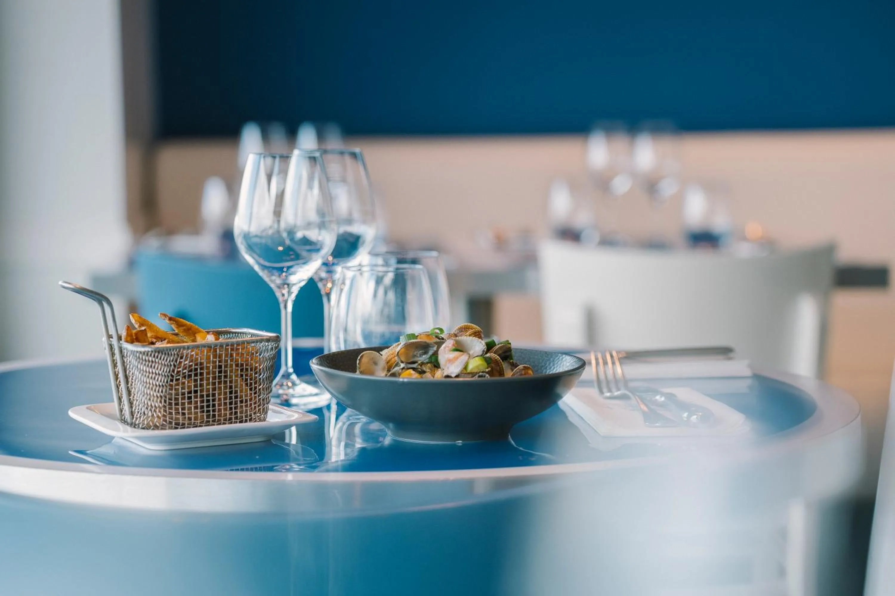 Restaurant/places to eat in Hotel Du Bac