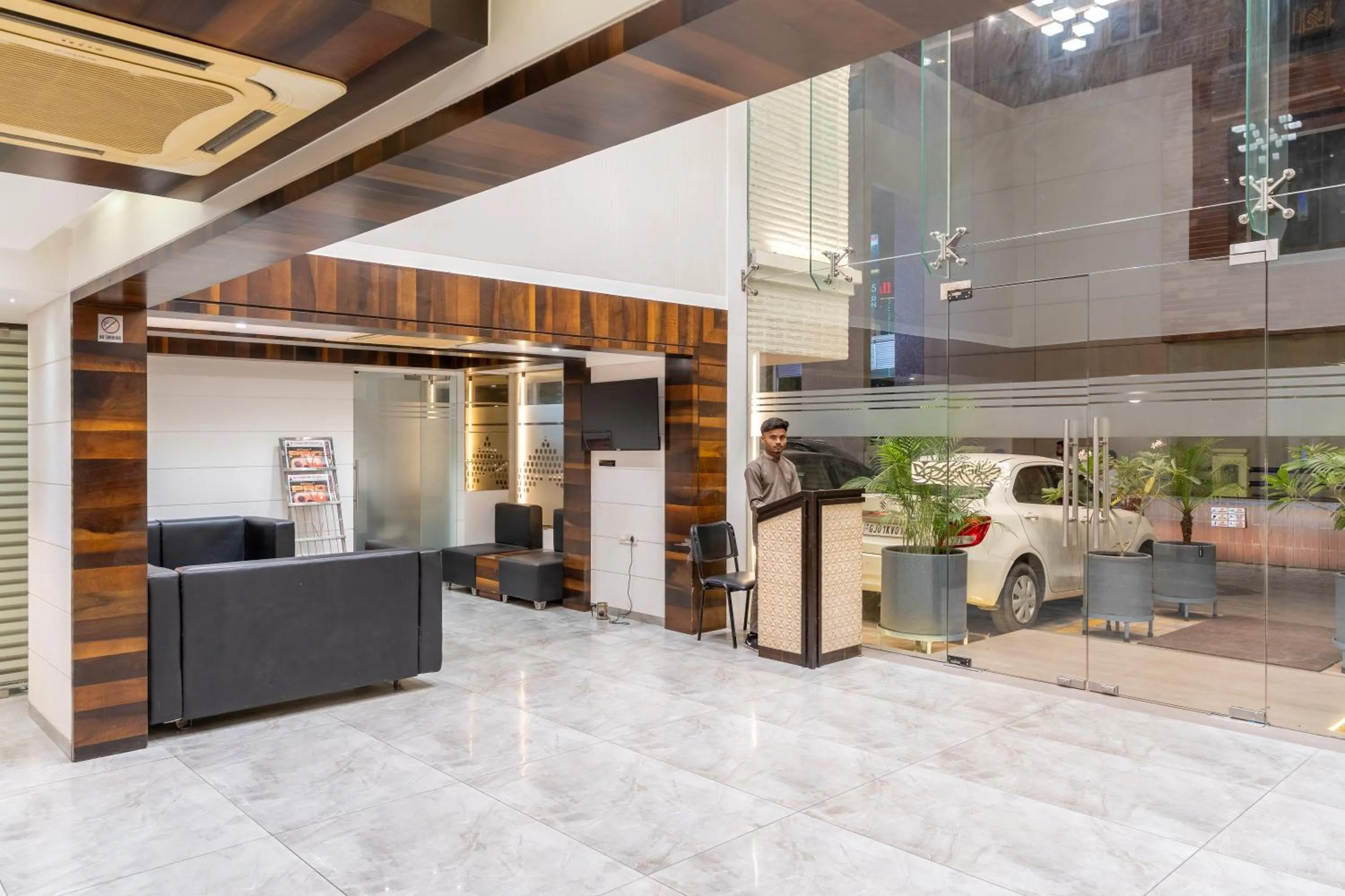 Lobby or reception in Hotel Summit