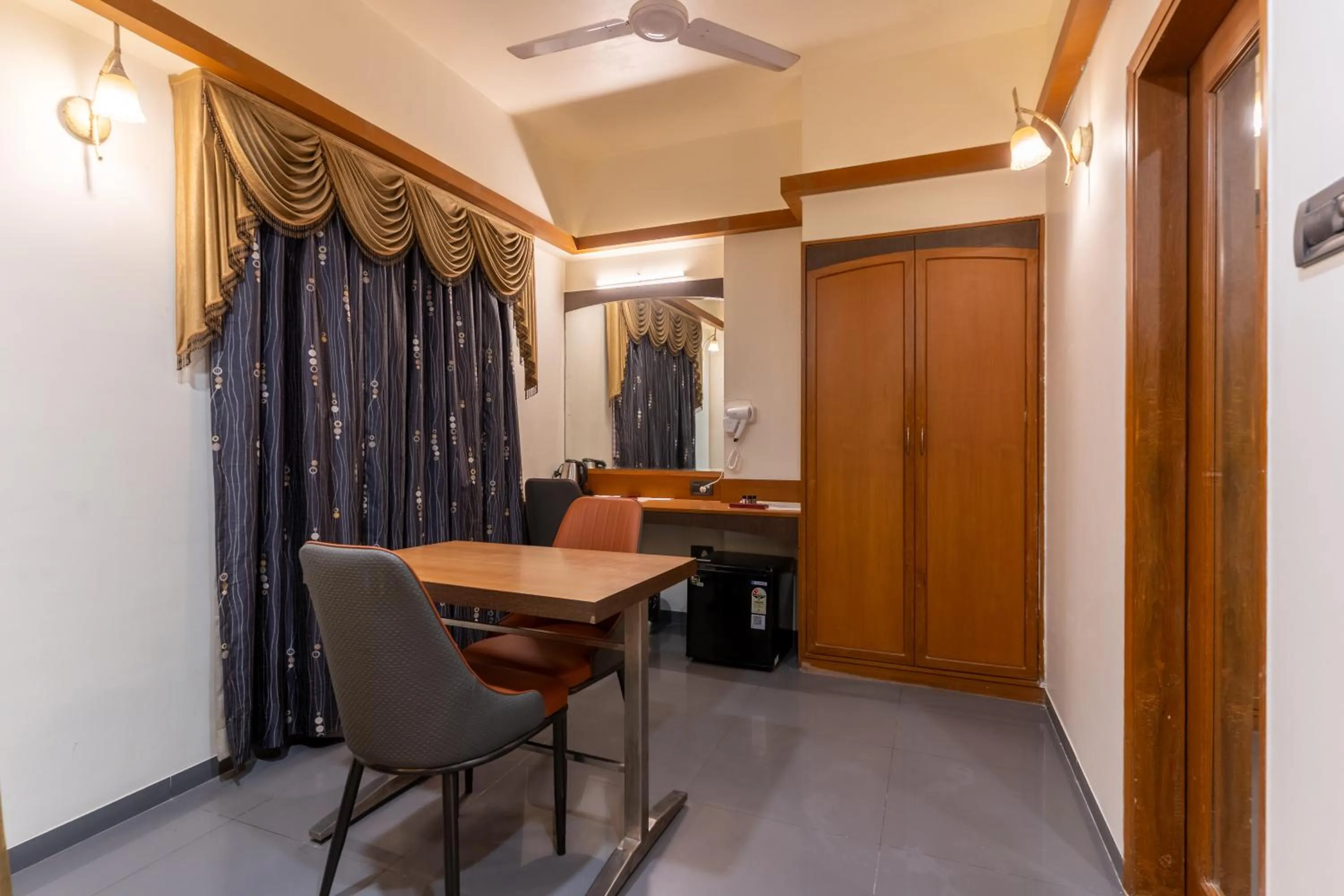 wardrobe in Hotel Summit