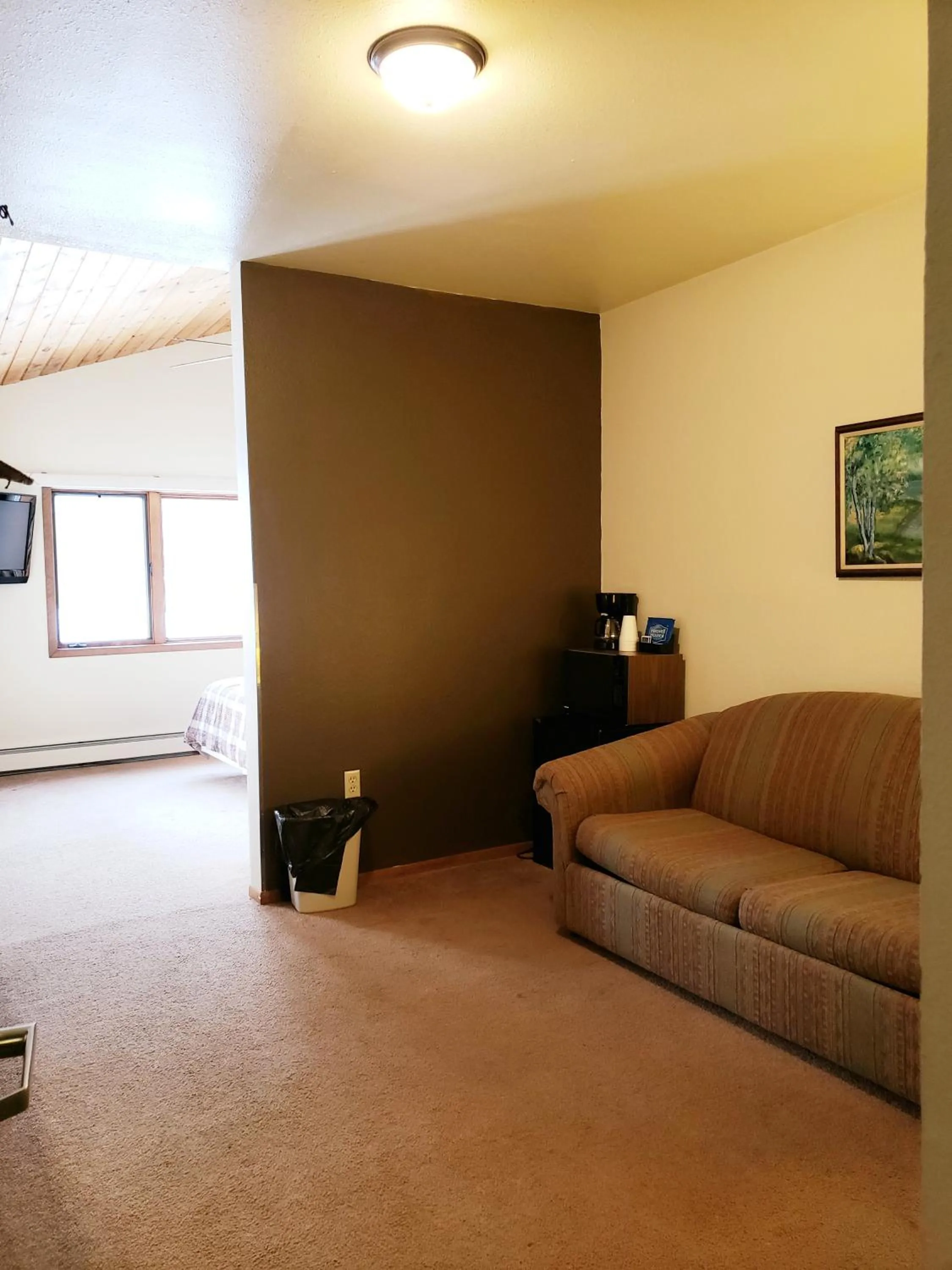 Bed in North Ironwood Acres - Black River Lodge