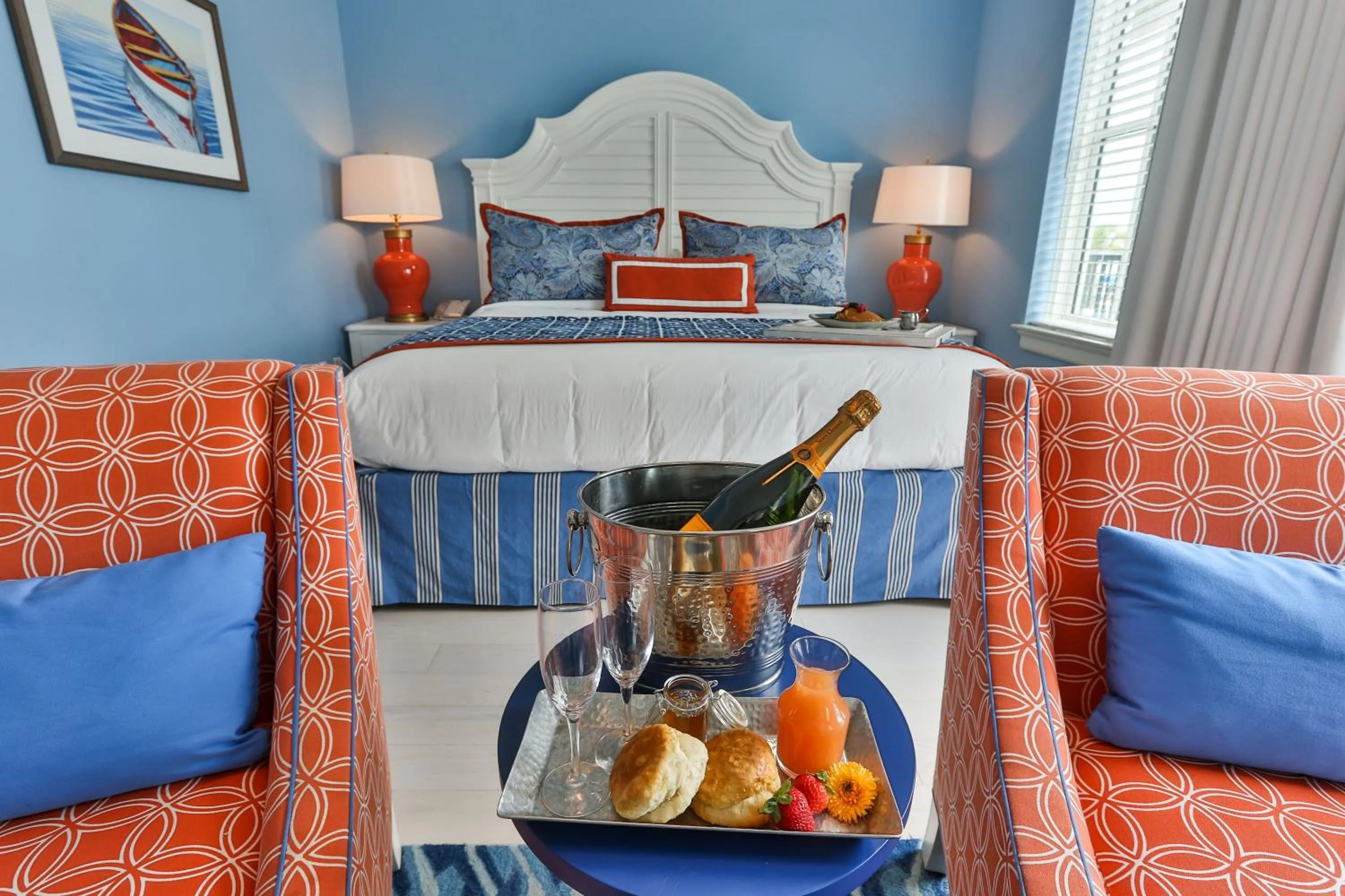 Bed in Harborside at Charleston Harbor Resort and Marina