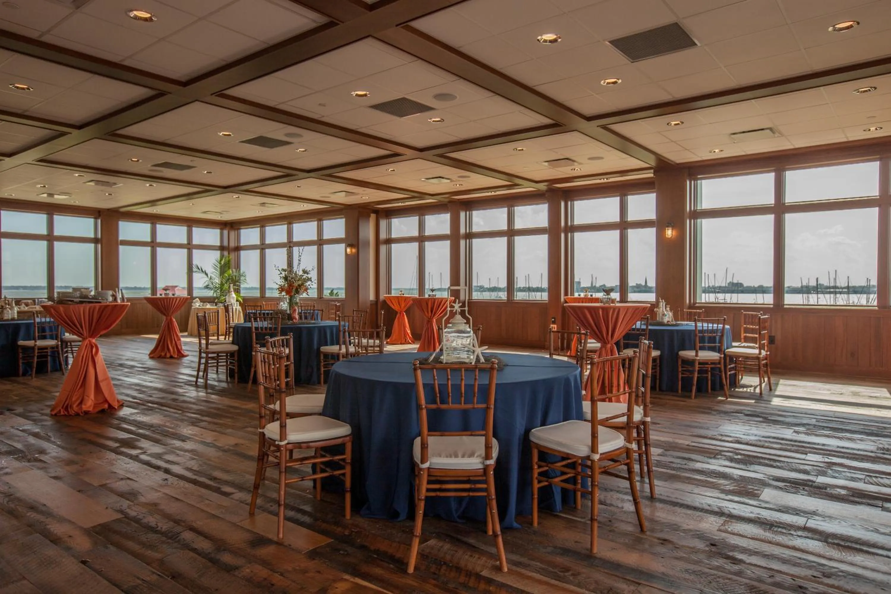 Restaurant/places to eat in Harborside at Charleston Harbor Resort and Marina