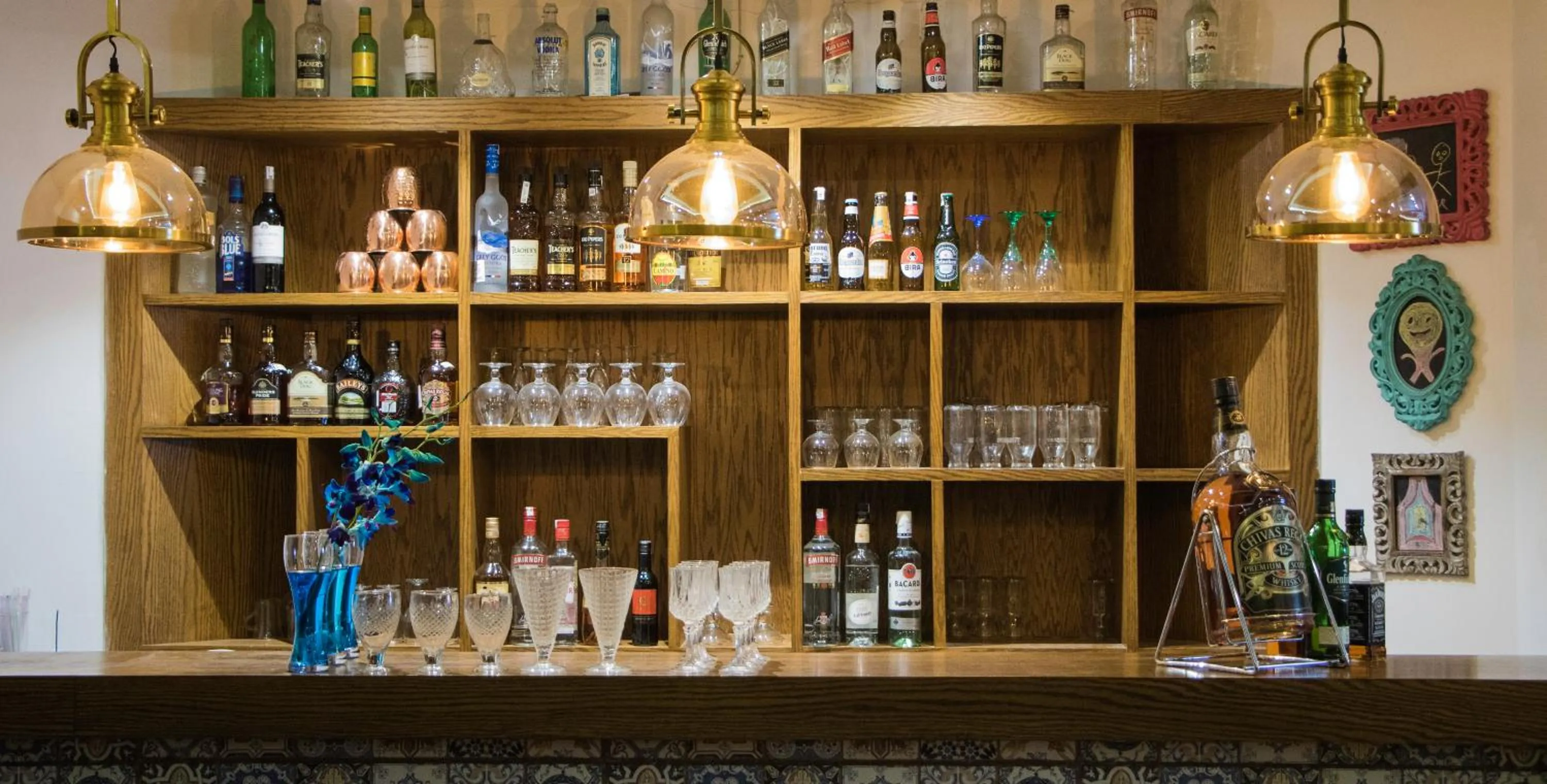 Restaurant/places to eat in Hotel Park Residency