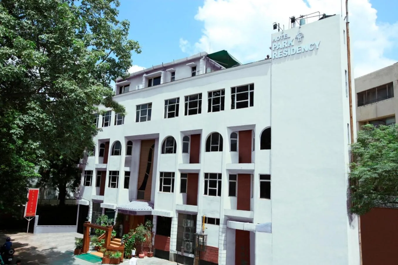 Property building in Hotel Park Residency