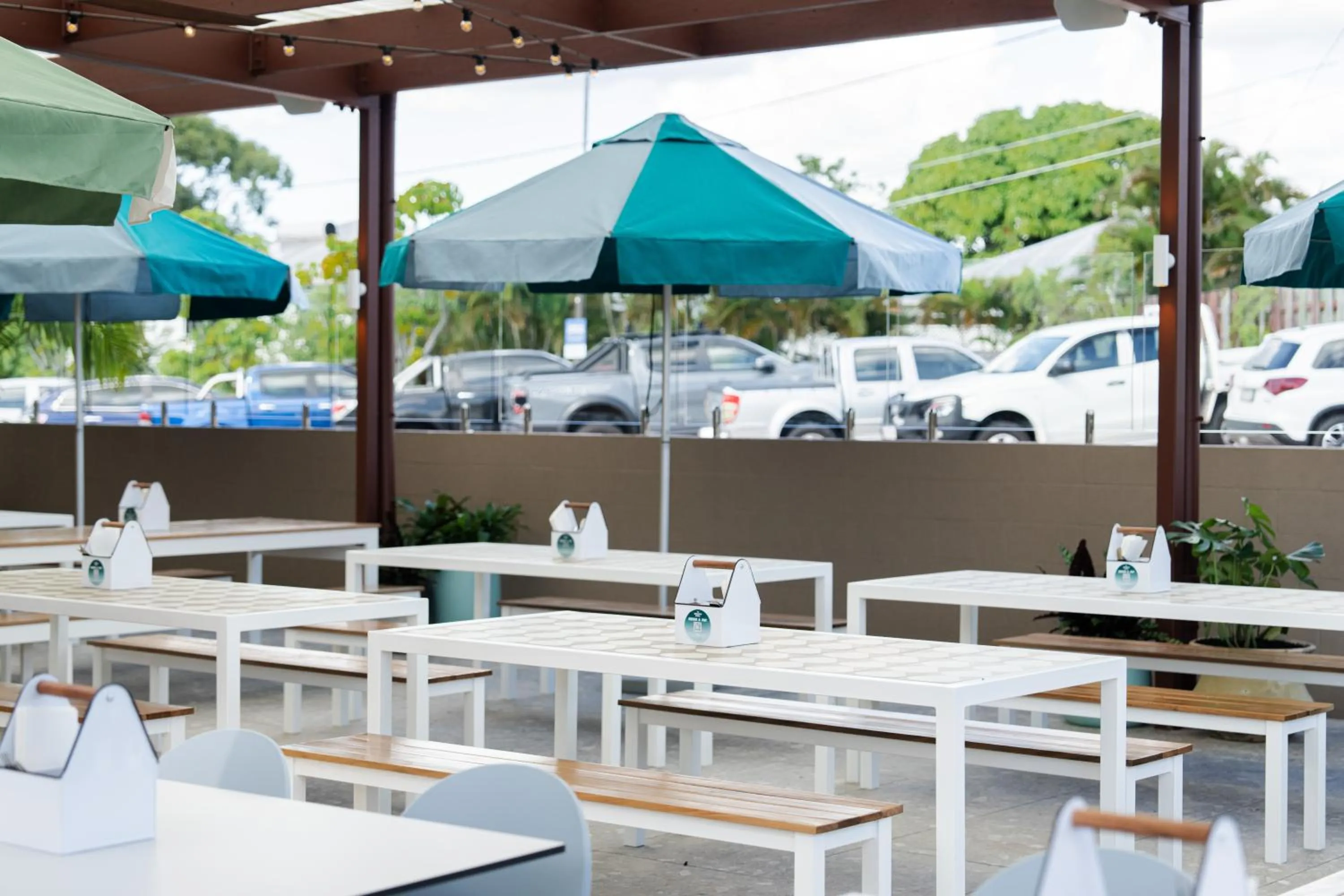 Restaurant/places to eat in Brighton Hotel