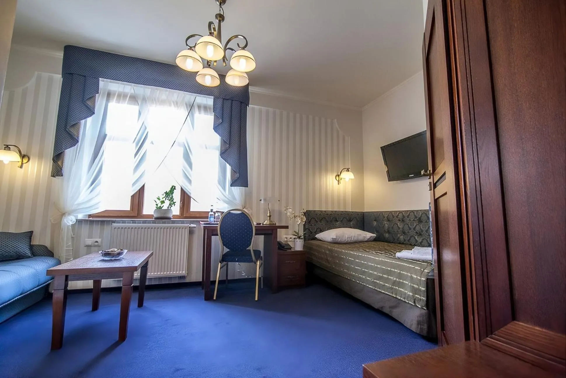 Other, Bed in Hotel Fryderyk