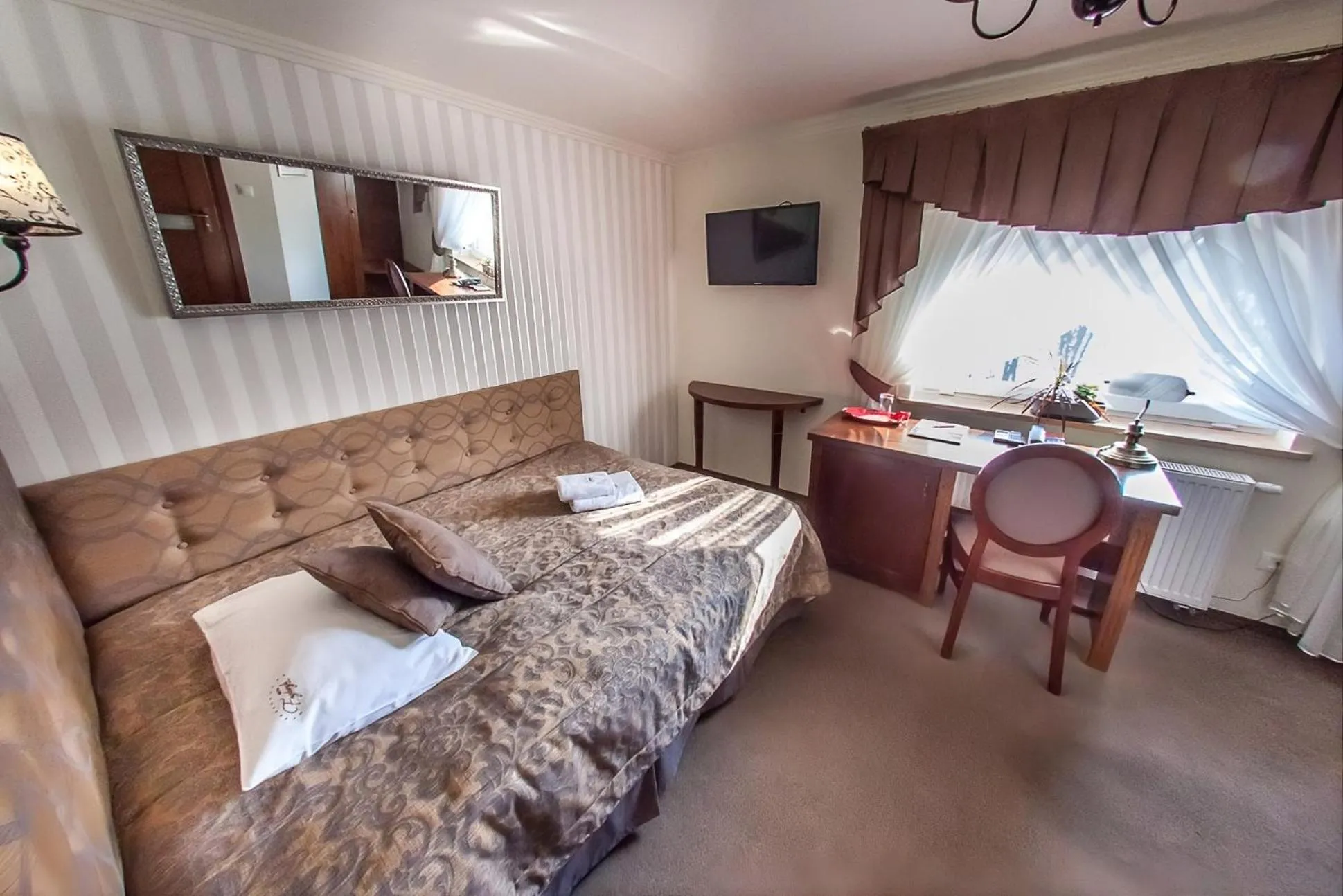 Other, Bed in Hotel Fryderyk