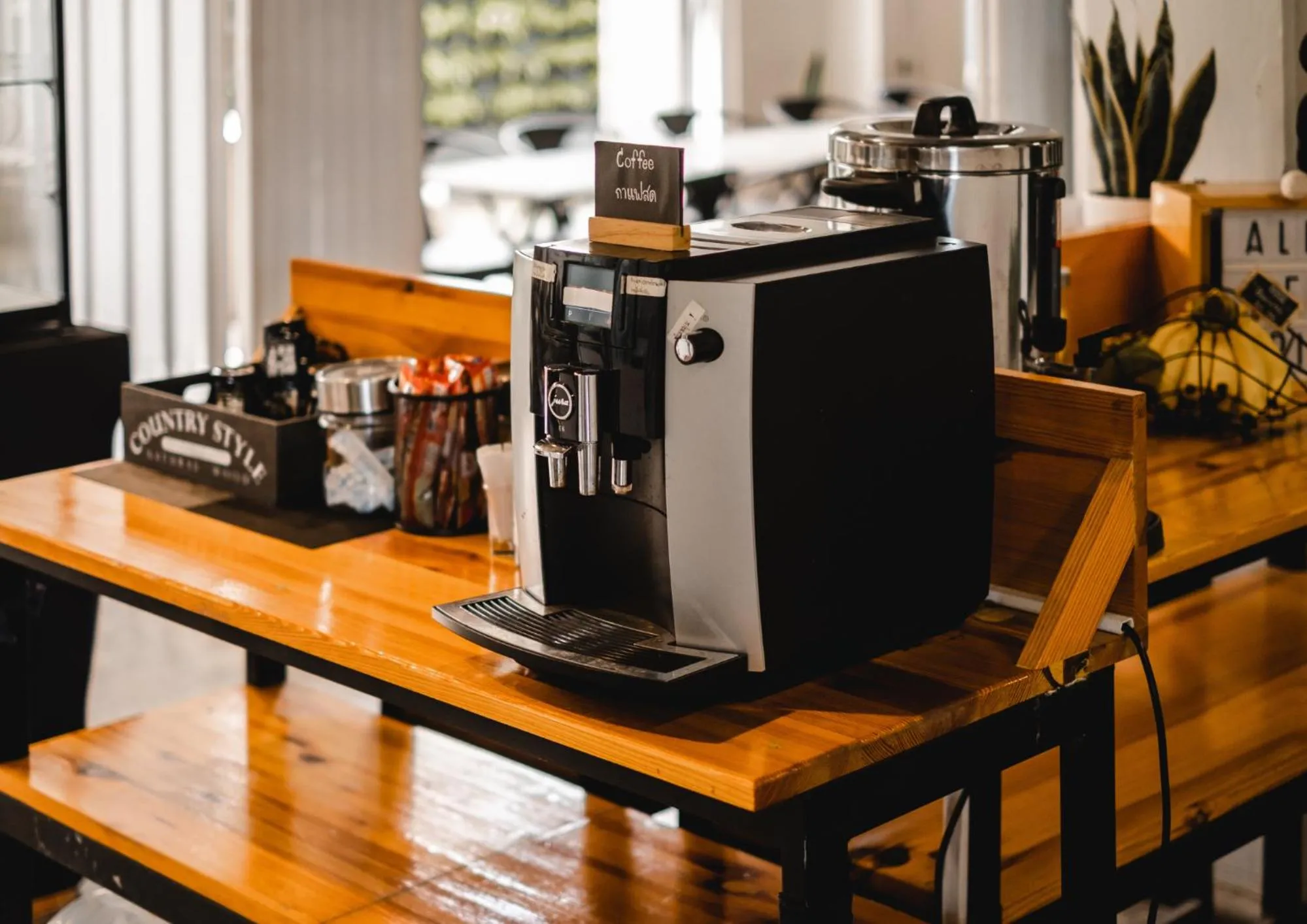 Blu Monkey Hotel Surat Thani