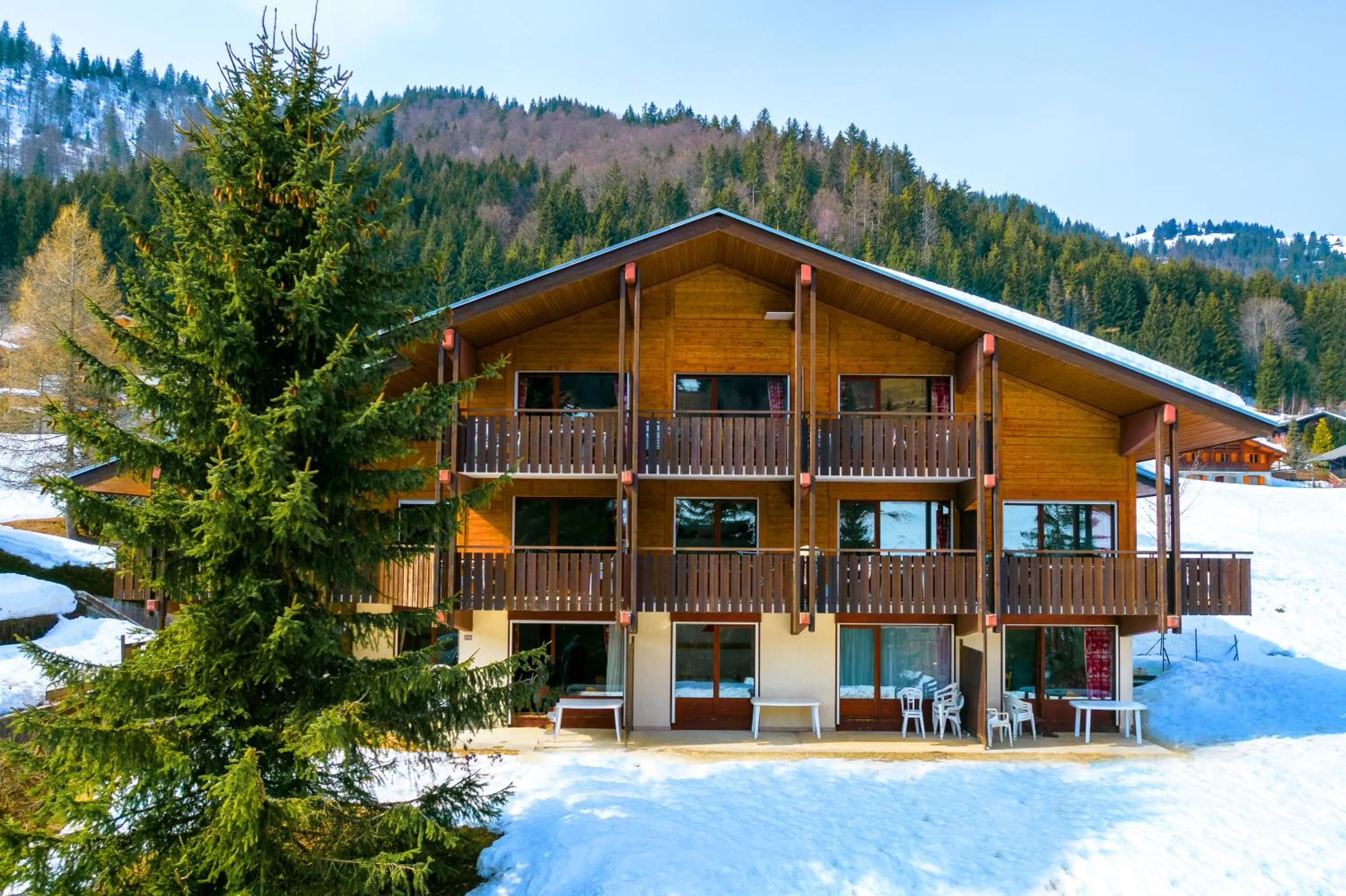 Property building in Résidence Azureva La Clusaz les Aravis