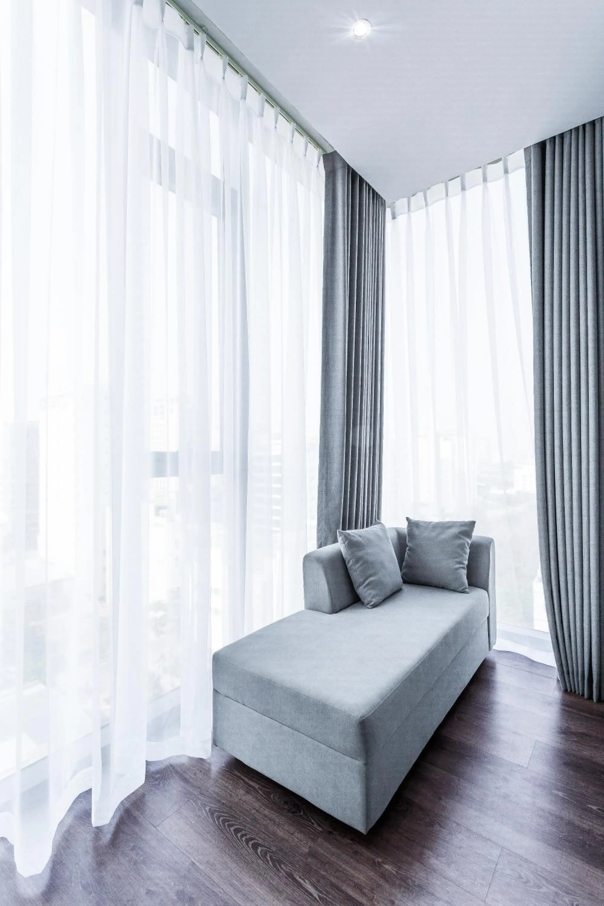 Seating area, Bed in Everland Hotel