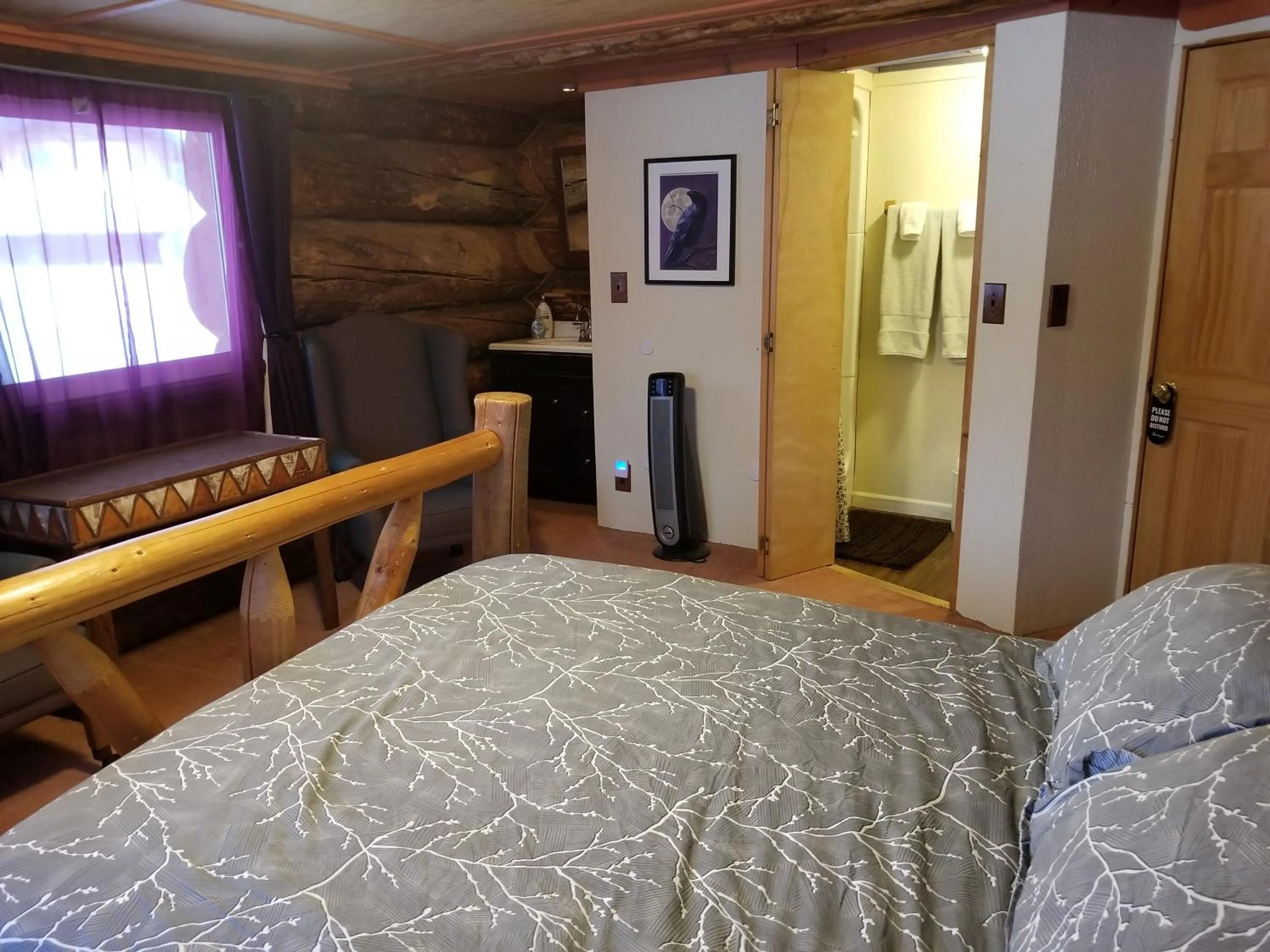 Bed in Northern Sky Lodge
