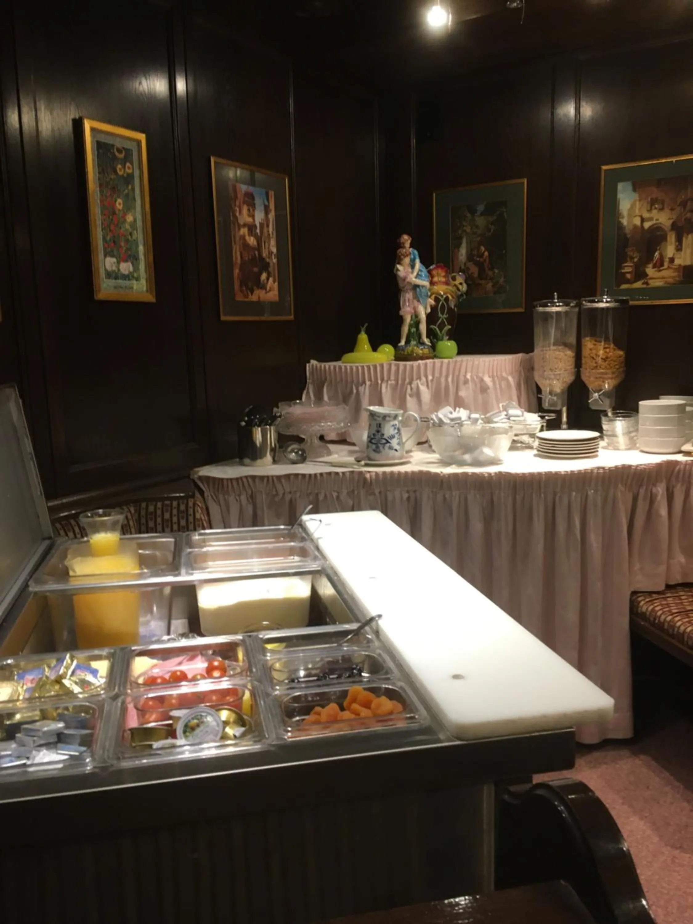 Food and drinks in Cityhotel Ratheiser