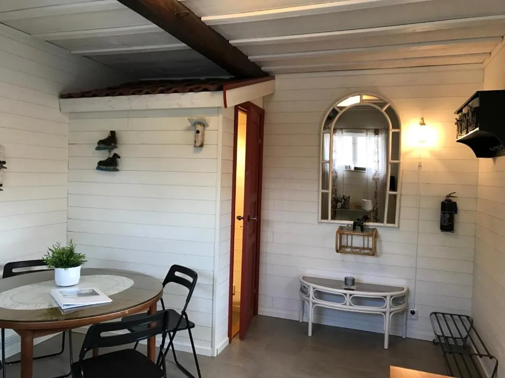 Prinsgården B&B rum stugor