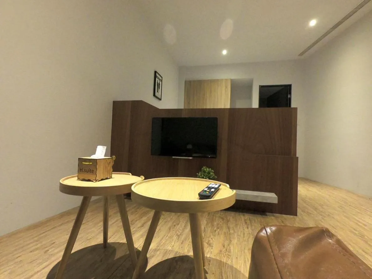 Living room in H suite Go