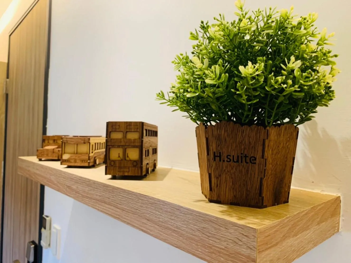 Bedroom in H suite Go