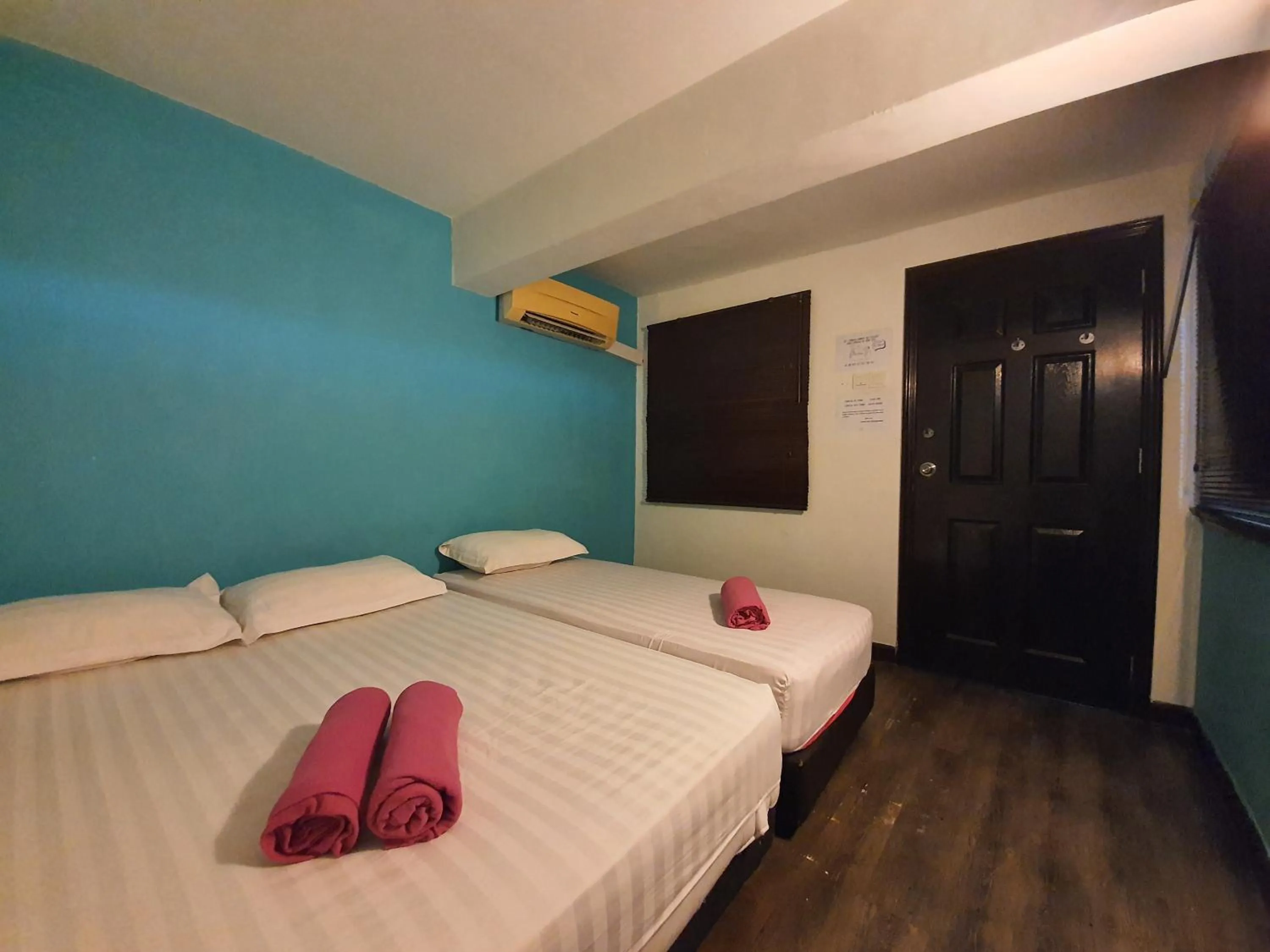 Bed in Travel Hub Guesthouse