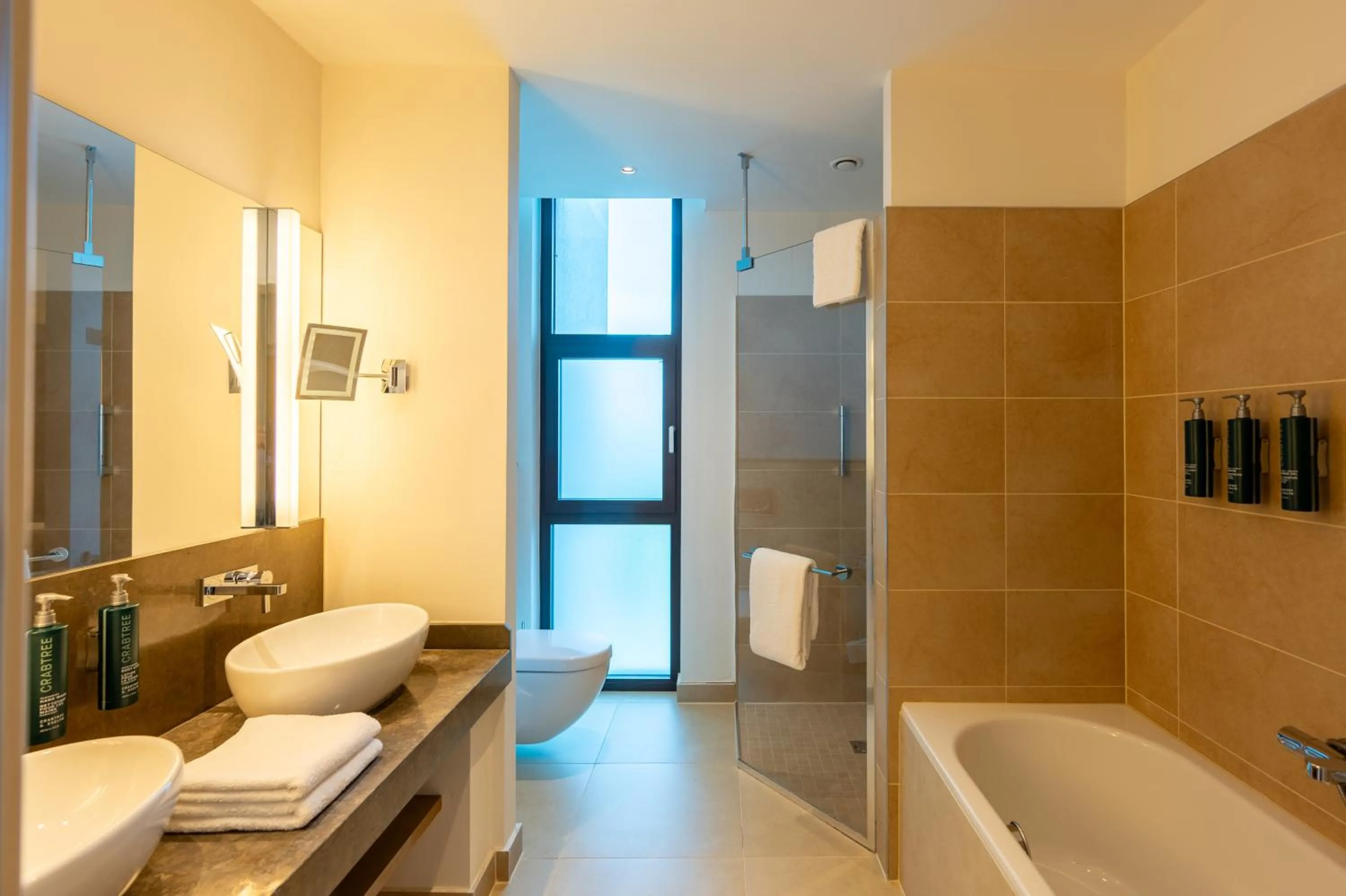 Bathroom in DoubleTree by Hilton Oradea