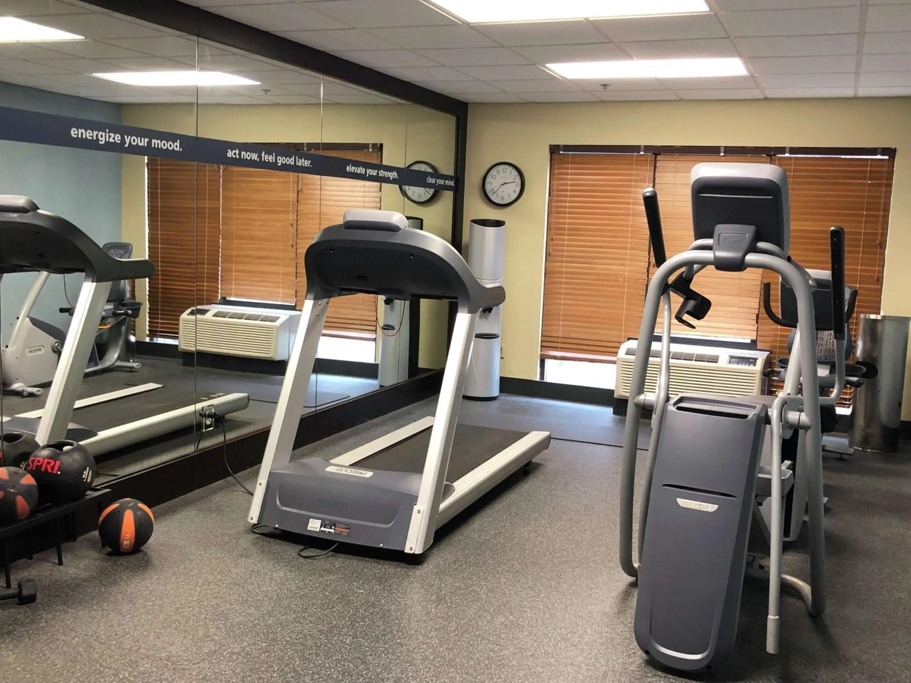 Fitness centre/facilities in Hampton Inn El Dorado