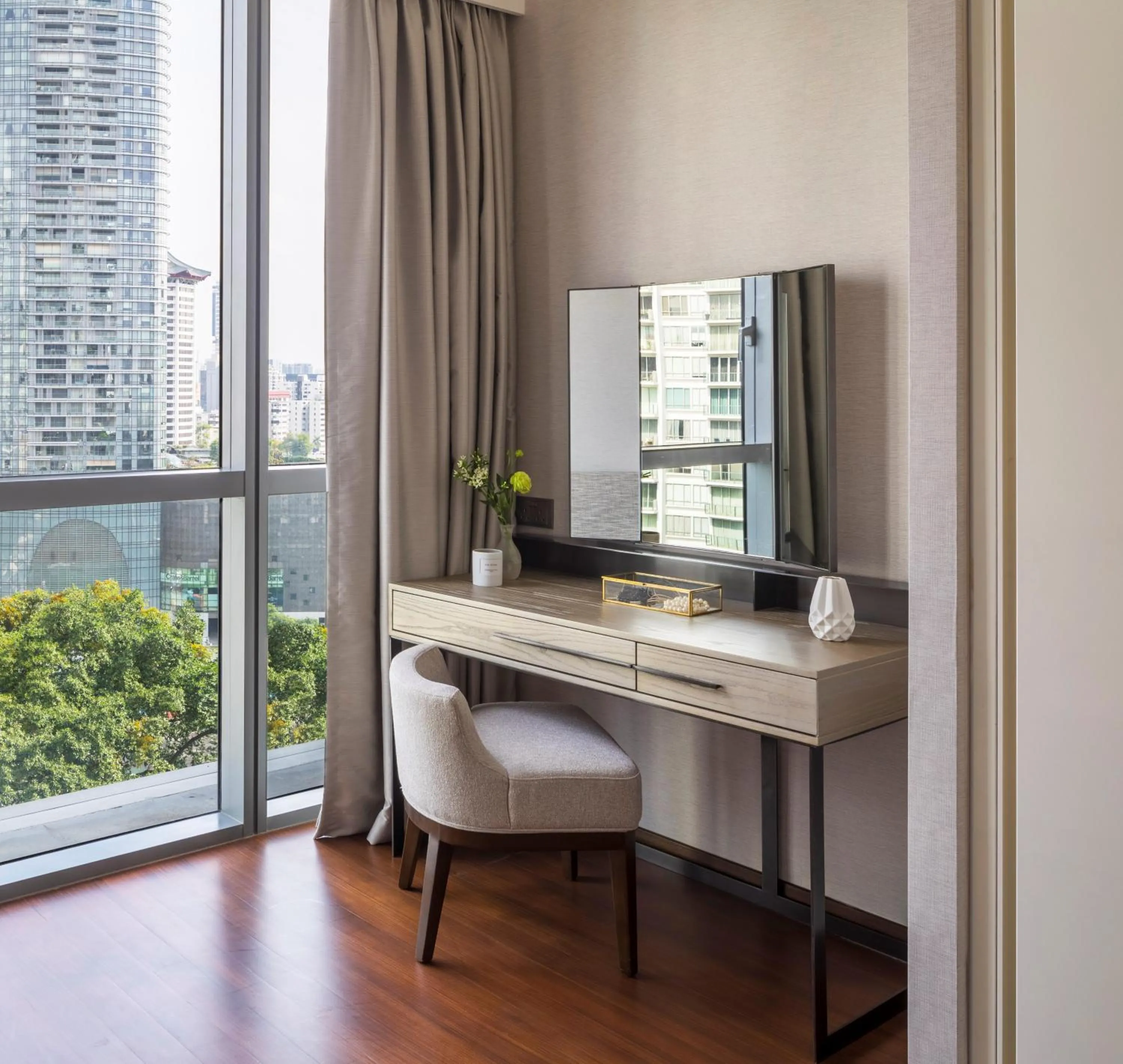 Day in Fraser Residence Orchard Singapore