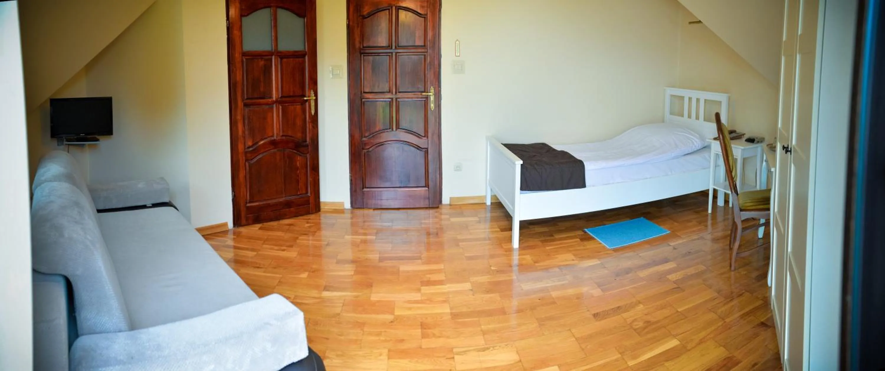 Photo of the whole room, Bed in Hotel Artis