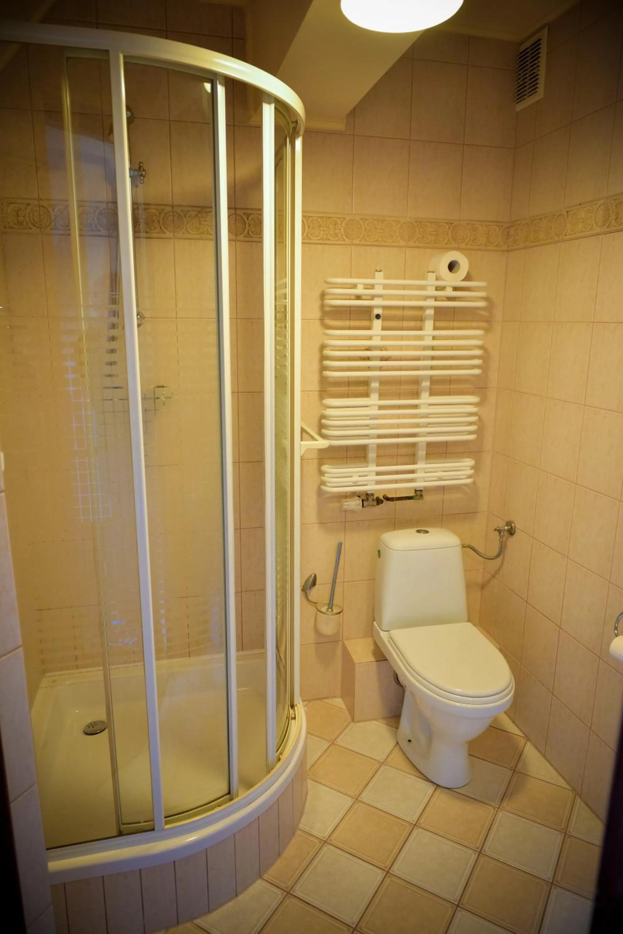 Photo of the whole room in Hotel Artis