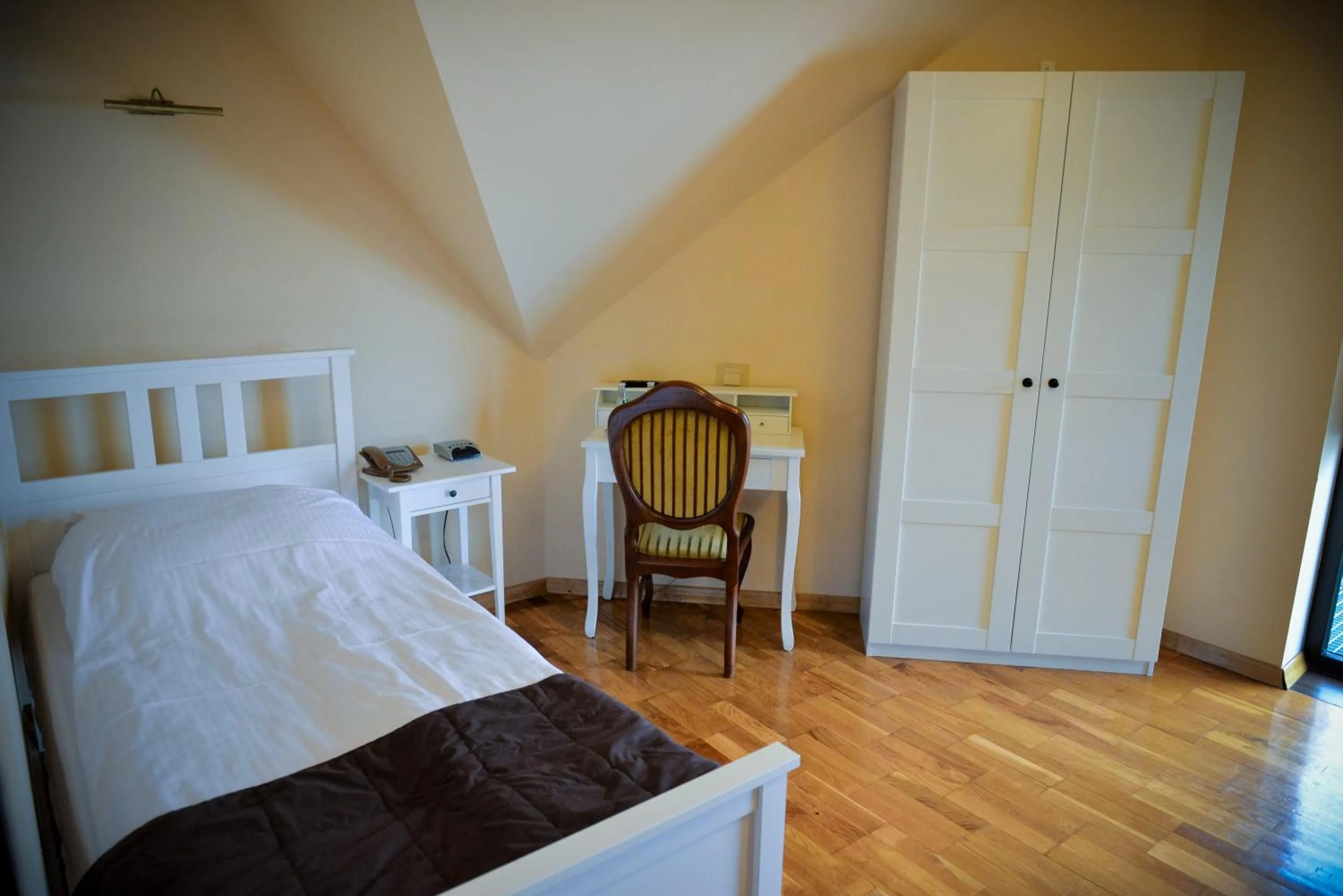 Photo of the whole room, Bed in Hotel Artis