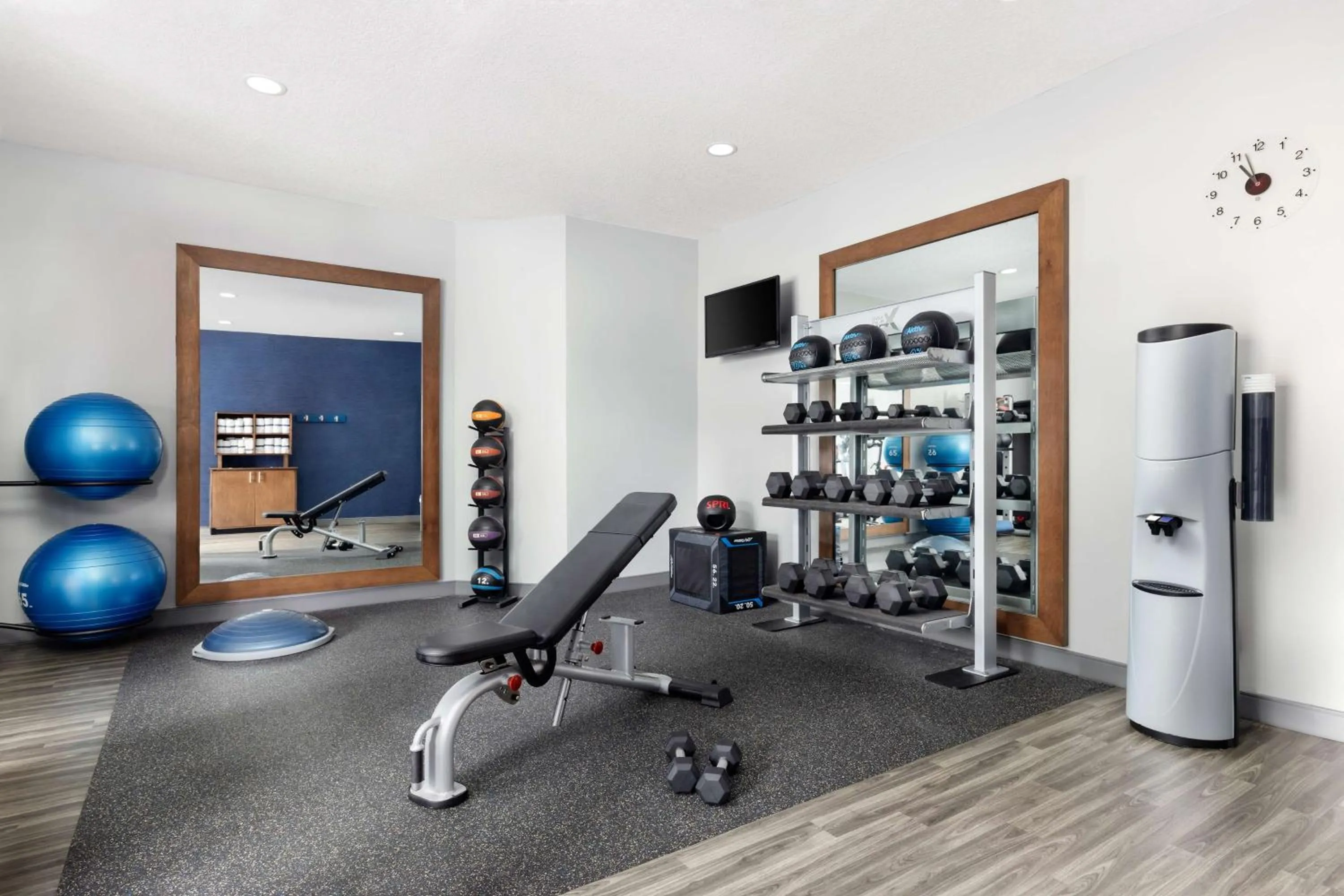 Fitness centre/facilities in Hampton Inn & Suites Fort Wayne-North